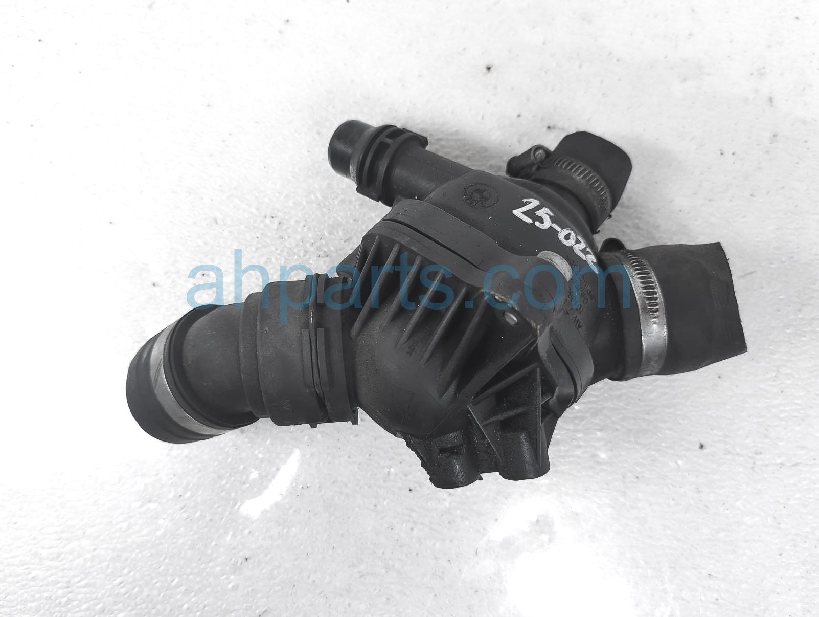 $45 BMW ENGINE COOLANT THERMOSTAT UNIT $45 BMW ENGINE COOLANT THERMOSTAT UNIT