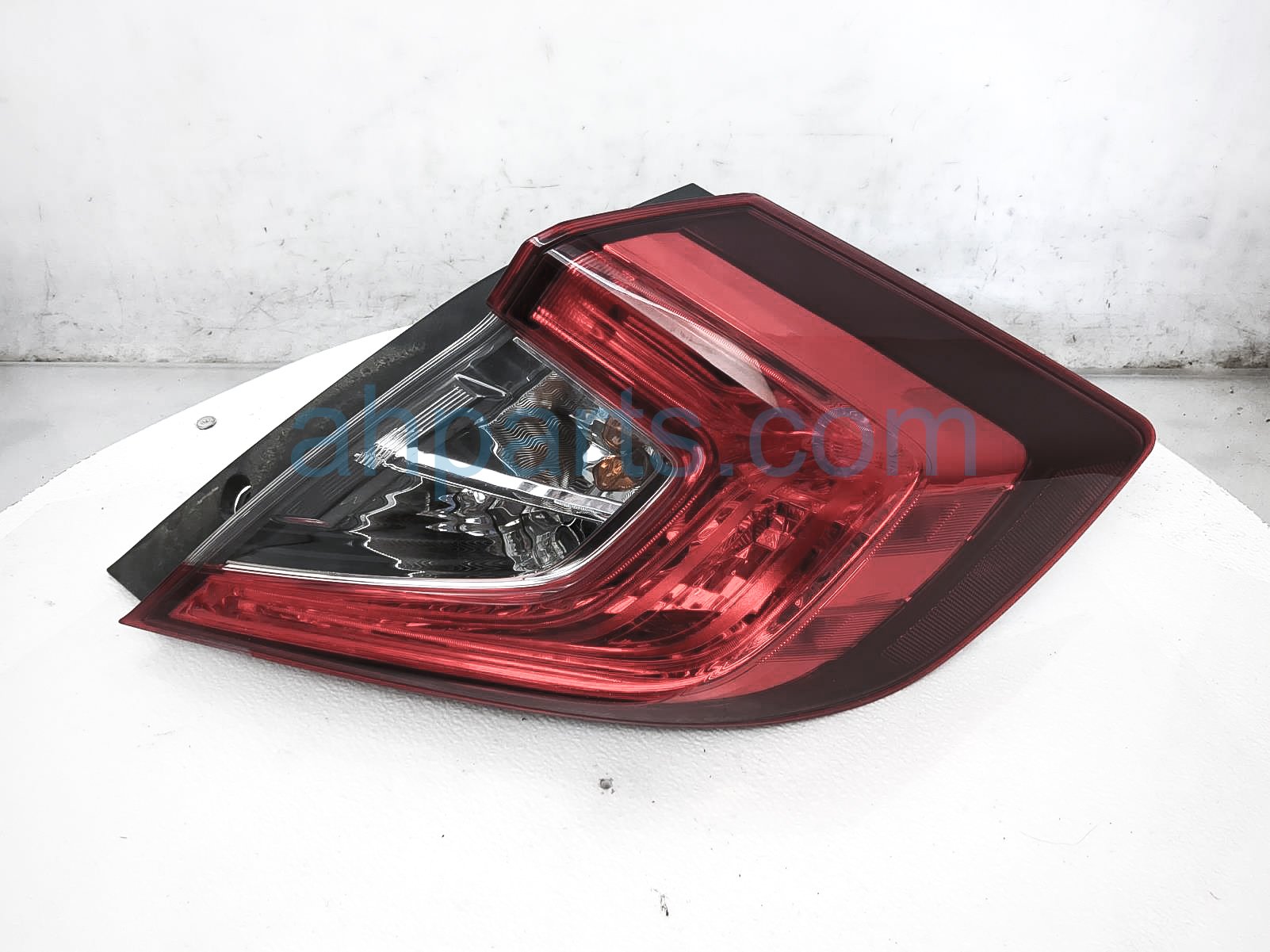 $99 Honda RH TAIL LAMP (ON BODY) $99 Honda RH TAIL LAMP (ON BODY)