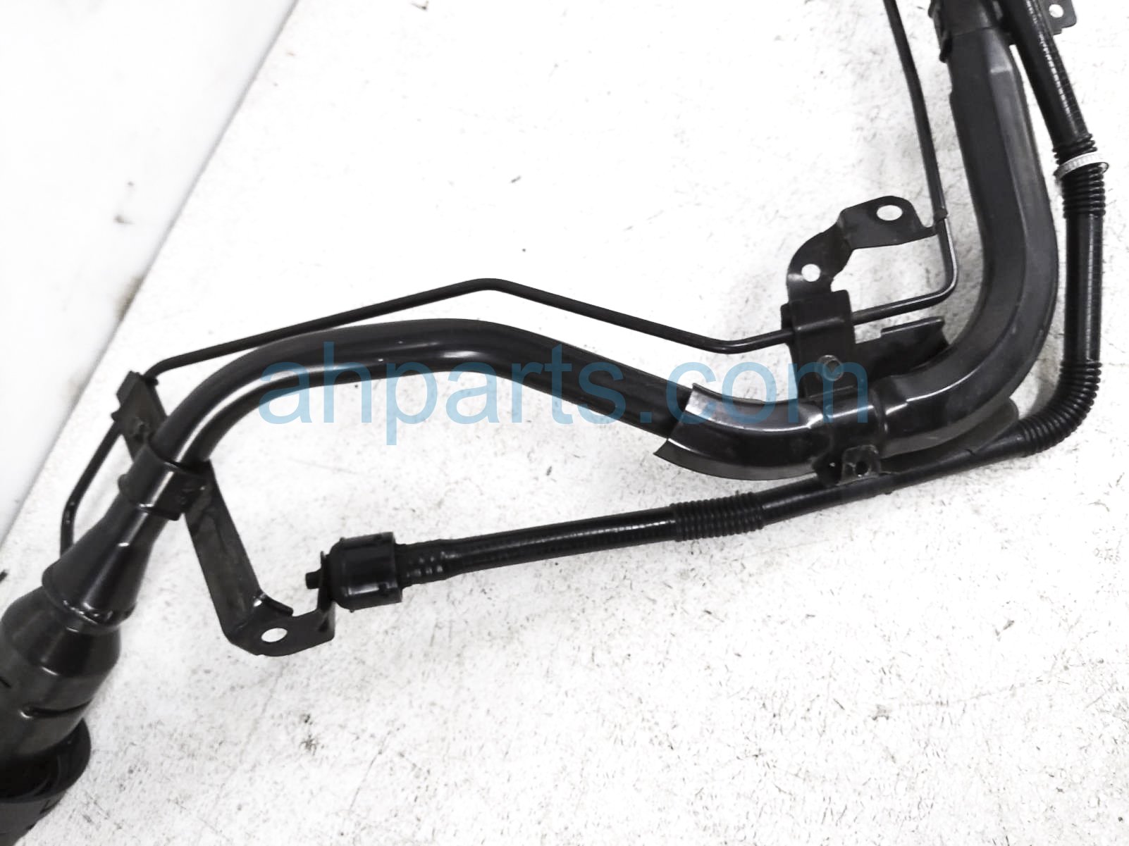 2022 Nissan Pathfinder Gas / Fuel Filler Neck - Sv 3.5l