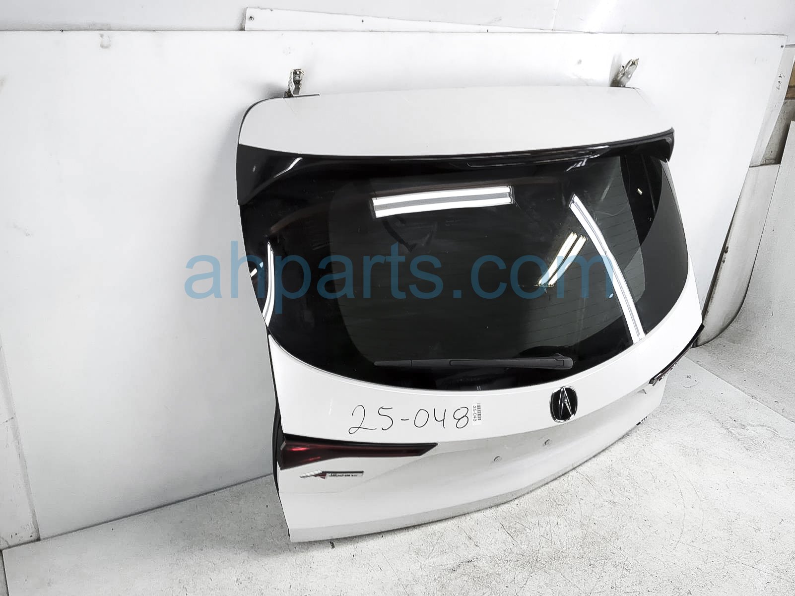 Sold 2022 Acura MDX Deck Trunk Lid Lift Gate / Tail Gate - White