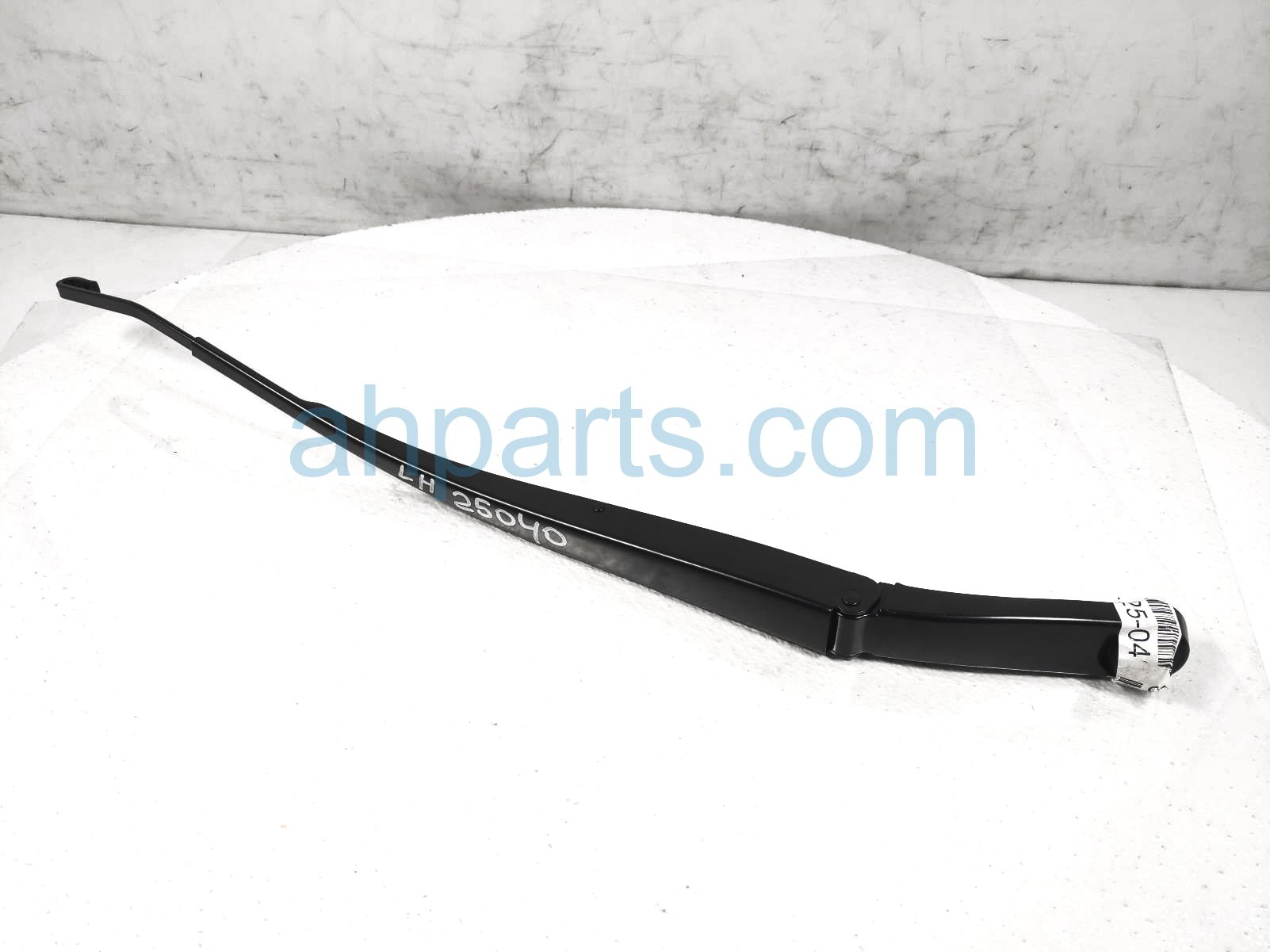 $35 Honda LH WINDSHIELD WIPER ARM $35 Honda LH WINDSHIELD WIPER ARM