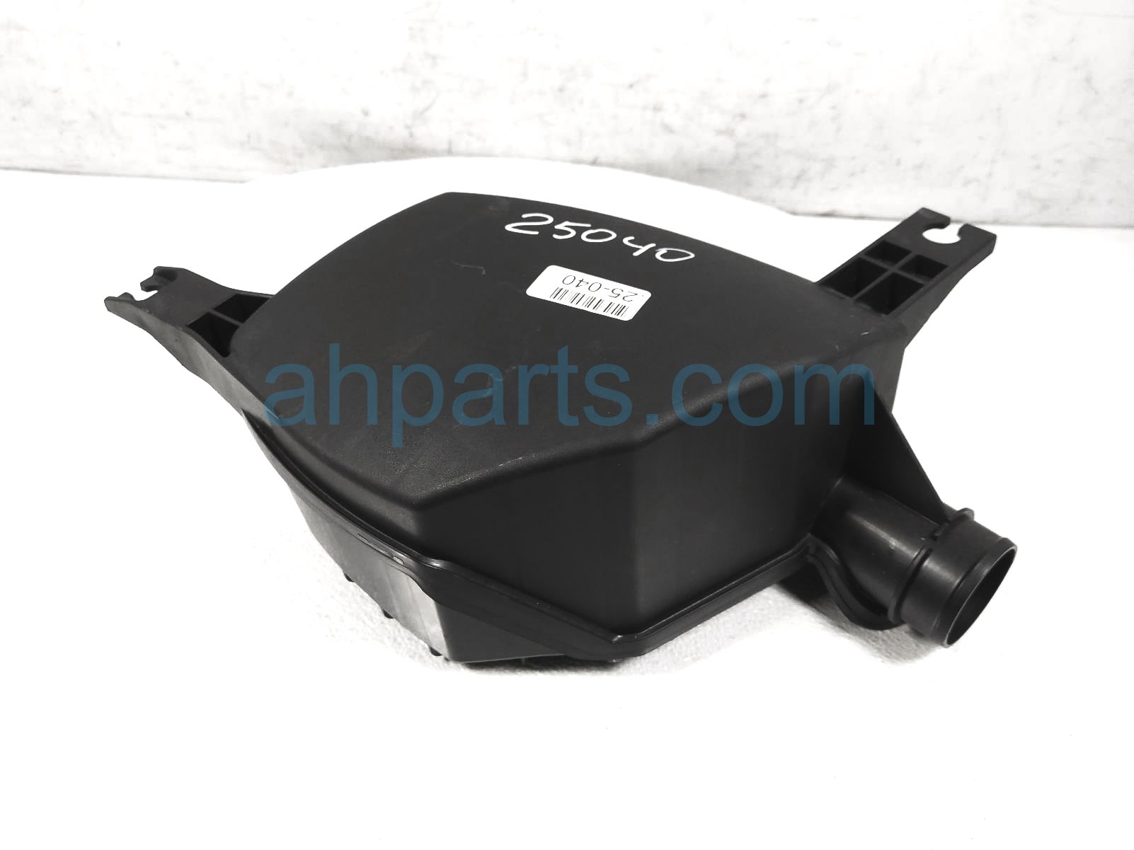 Sold 2025 Honda Pilot Intake Air Cleaner Resonator - Lower * 17230-6FB-A01,
