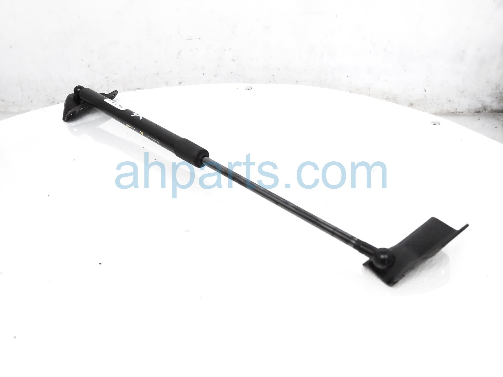 $45 Subaru LH TAILGATE SHOCK / LIFT CYLINDER $45 Subaru LH TAILGATE SHOCK / LIFT CYLINDER