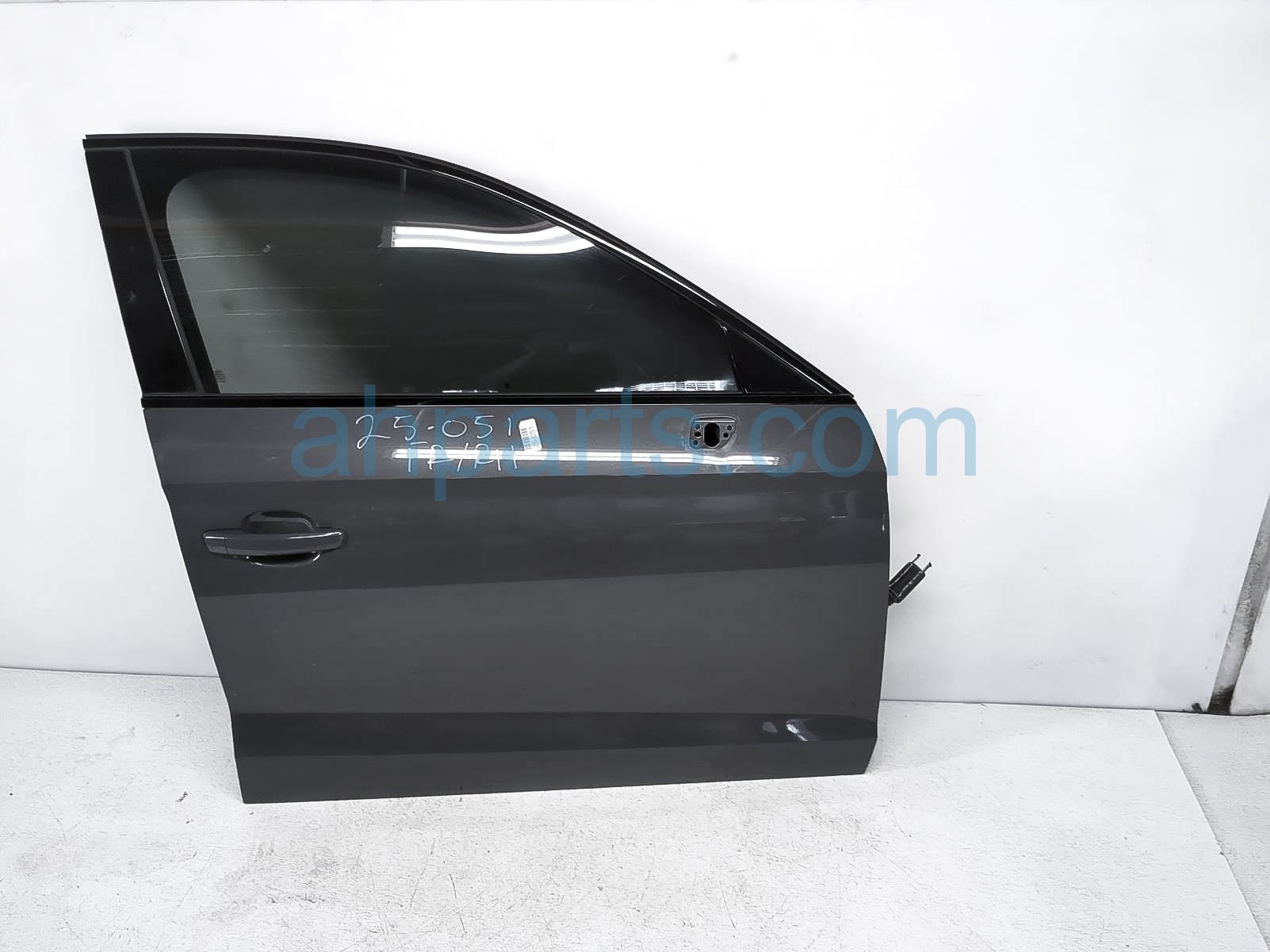 $375 Audi FR/RH DOOR - GREY - NO MIRROR/TRIM $375 Audi FR/RH DOOR - GREY - NO MIRROR/TRIM