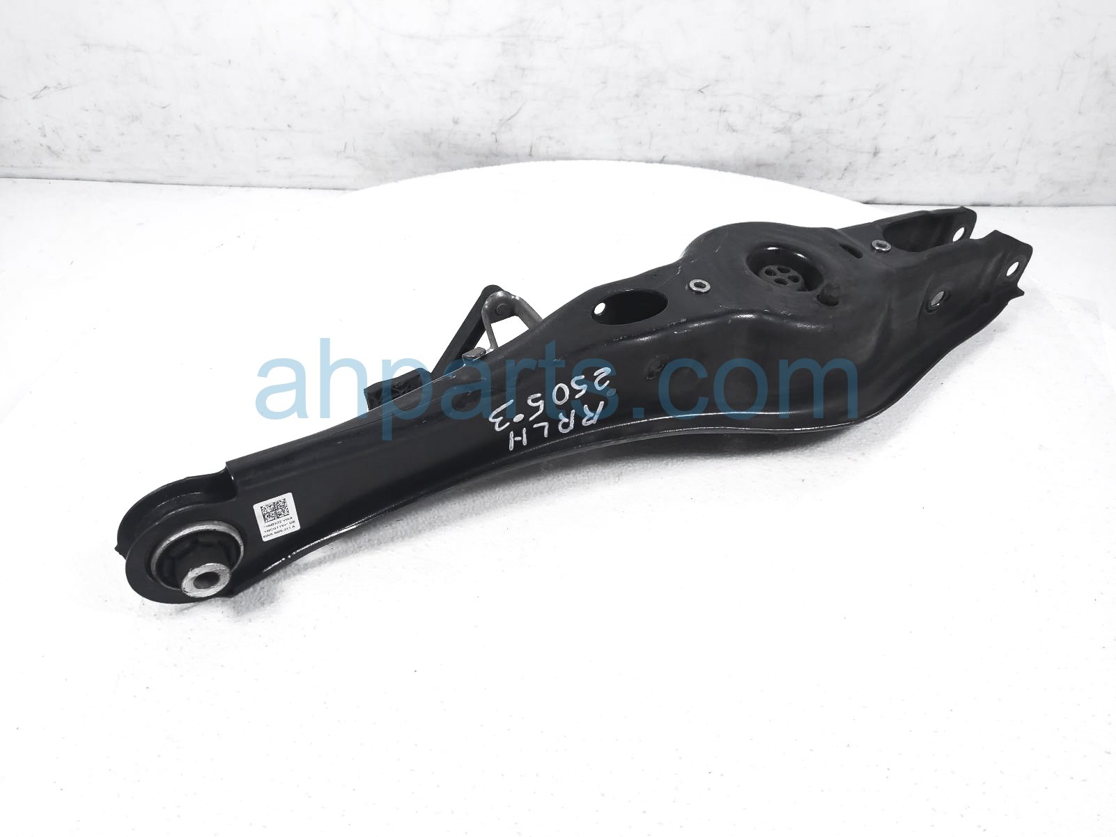 $65 Volkswagen RR/LH SPRING SEAT CONTROL ARM