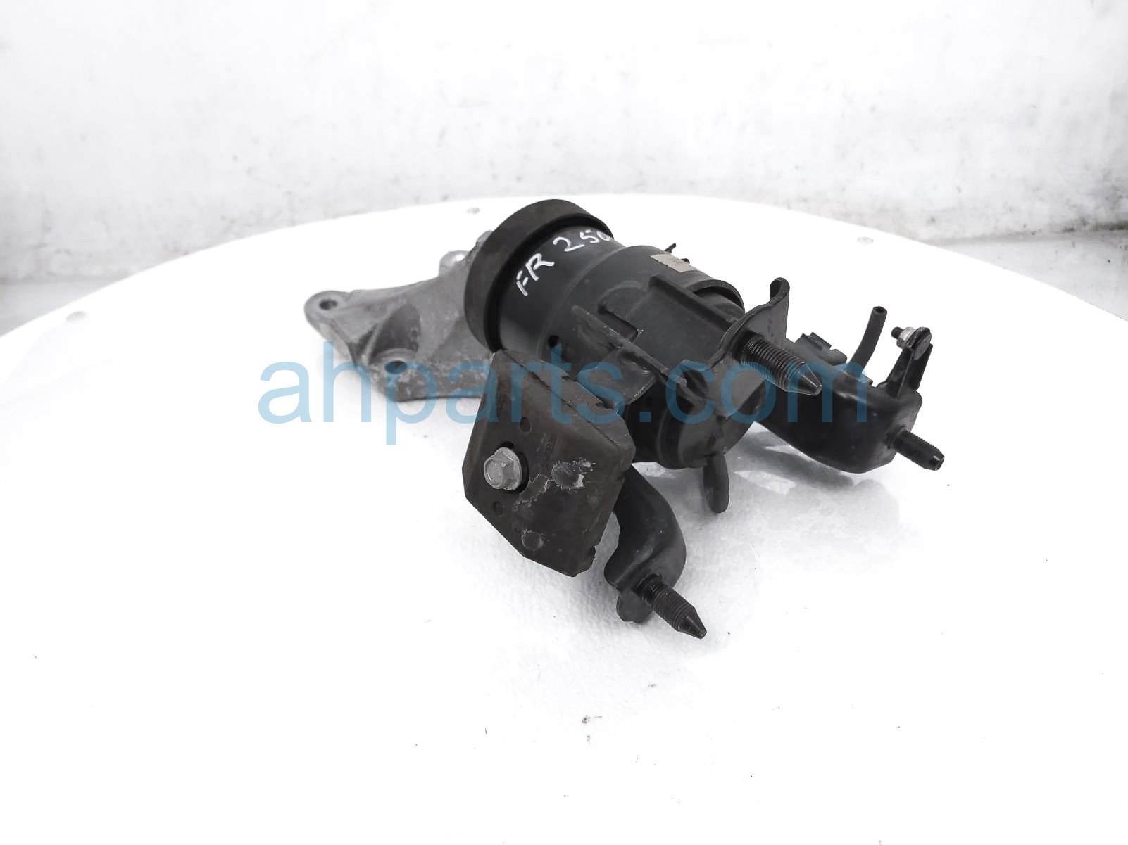 $125 Toyota FRONT ENGINE MOUNT + BRACKET $125 Toyota FRONT ENGINE MOUNT + BRACKET
