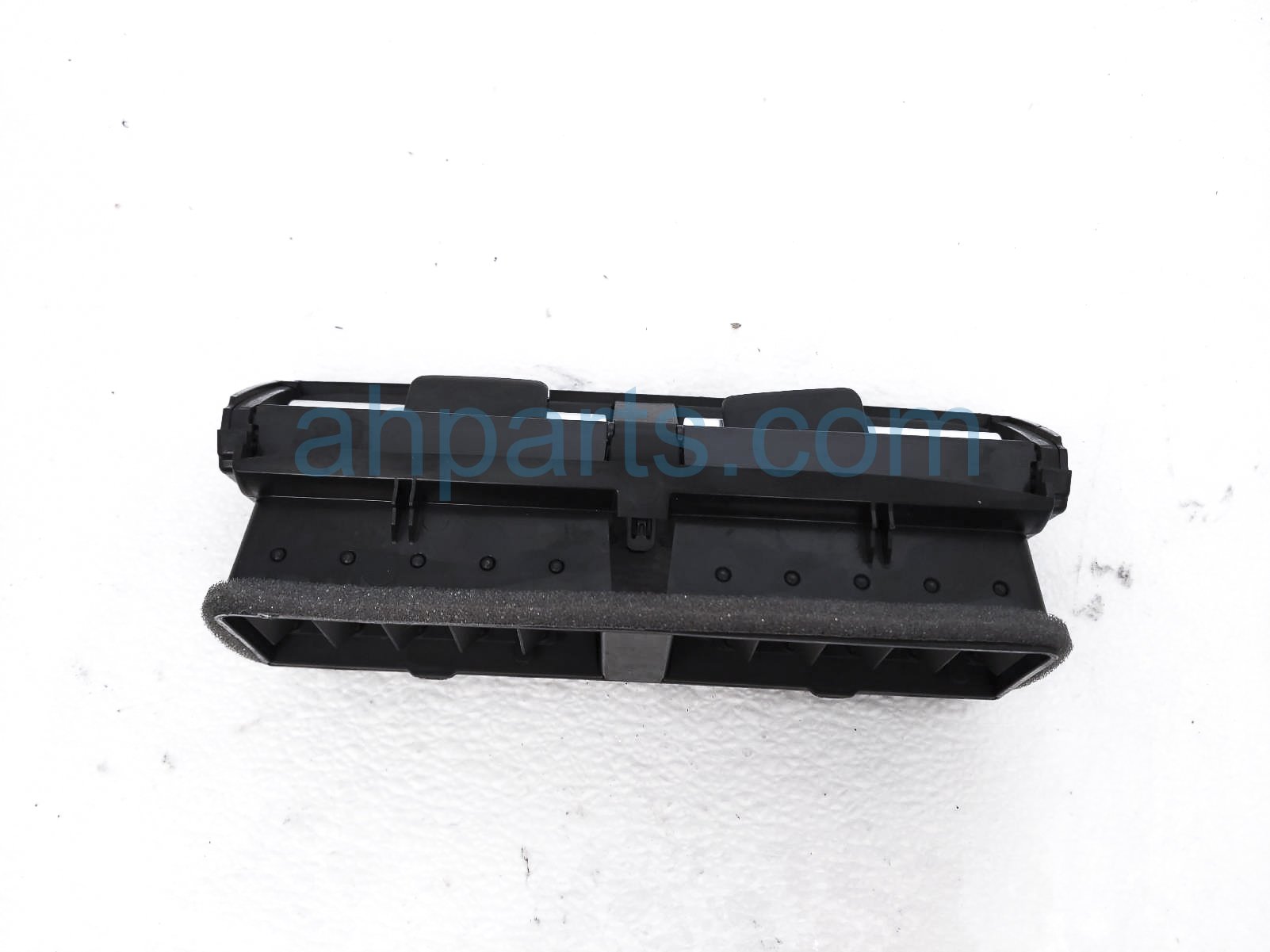 Sold 2022 Acura MDX Rear Console Air Vent Outlet 83452-TYA-A04ZA