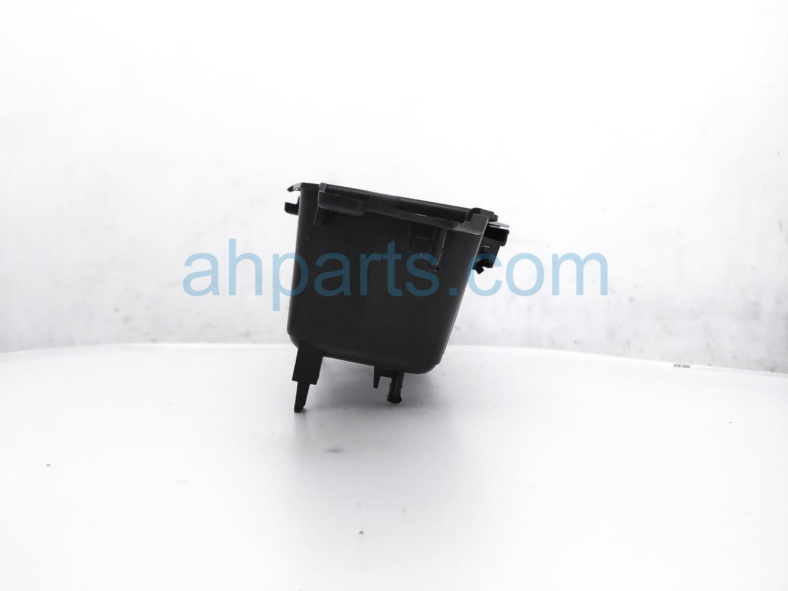 Sold 2022 Acura MDX Center Console Cup Holder 83438-TYA-A04ZA