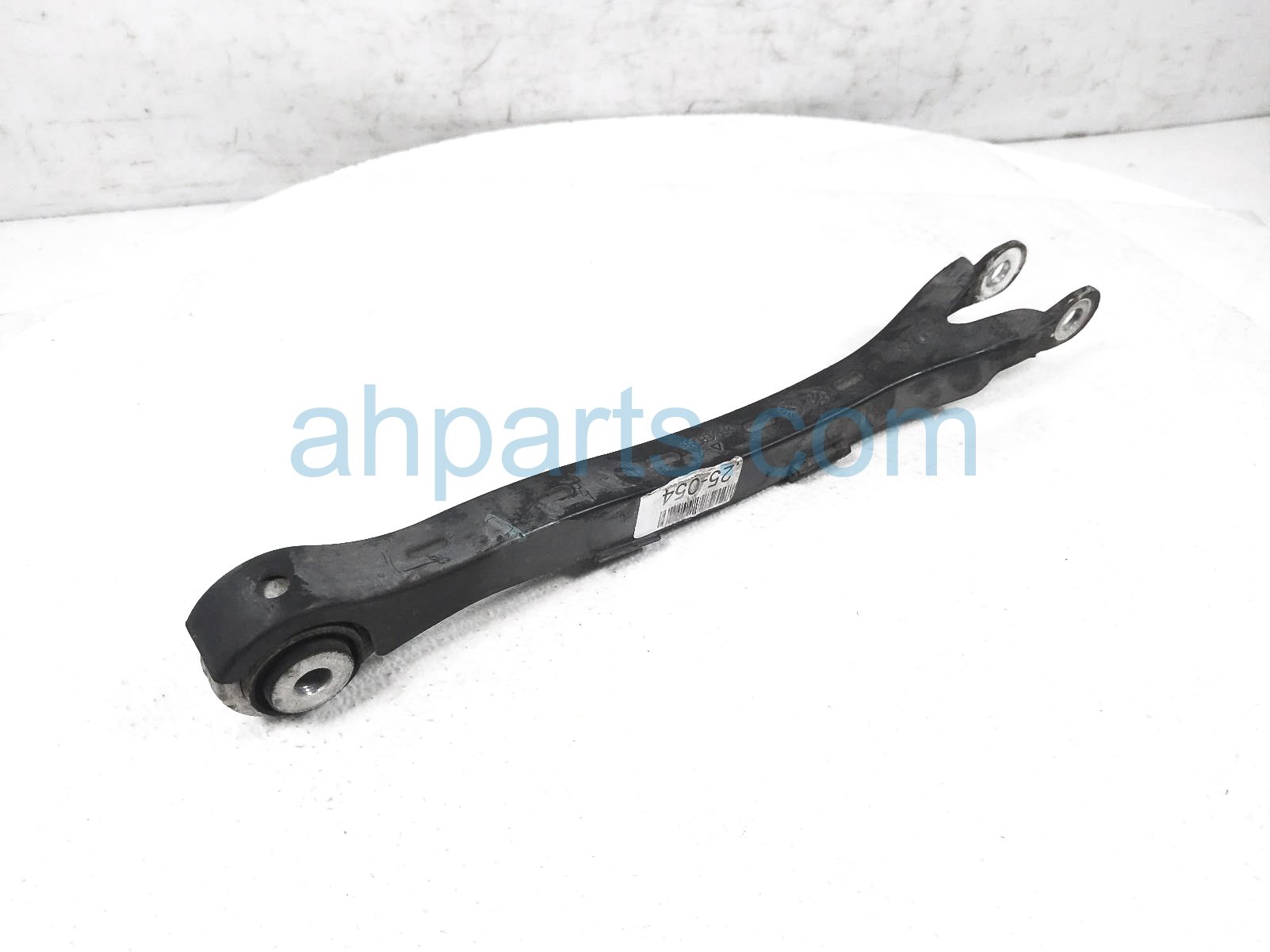 $30 Mercedes RR/LH FORWARD LOWER CONTROL ARM $30 Mercedes RR/LH FORWARD LOWER CONTROL ARM