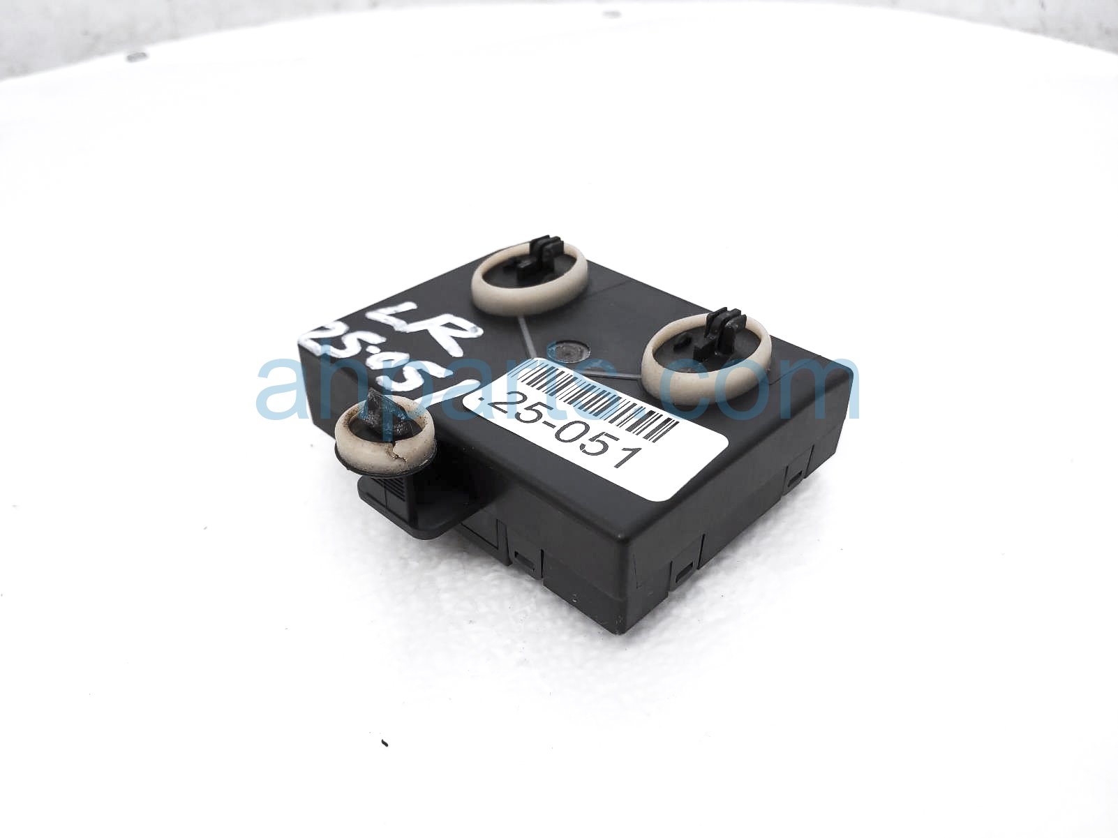 $75 Audi RR/LH DOOR CONTROL MODULE $75 Audi RR/LH DOOR CONTROL MODULE