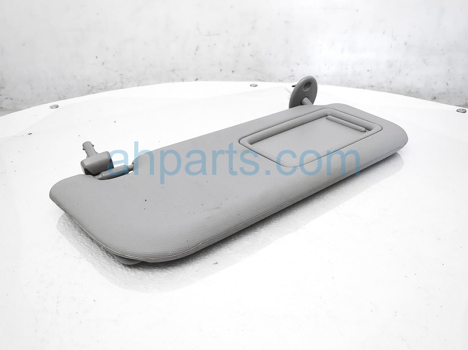 $45 Toyota RH SUN VISOR - GREY $45 Toyota RH SUN VISOR - GREY