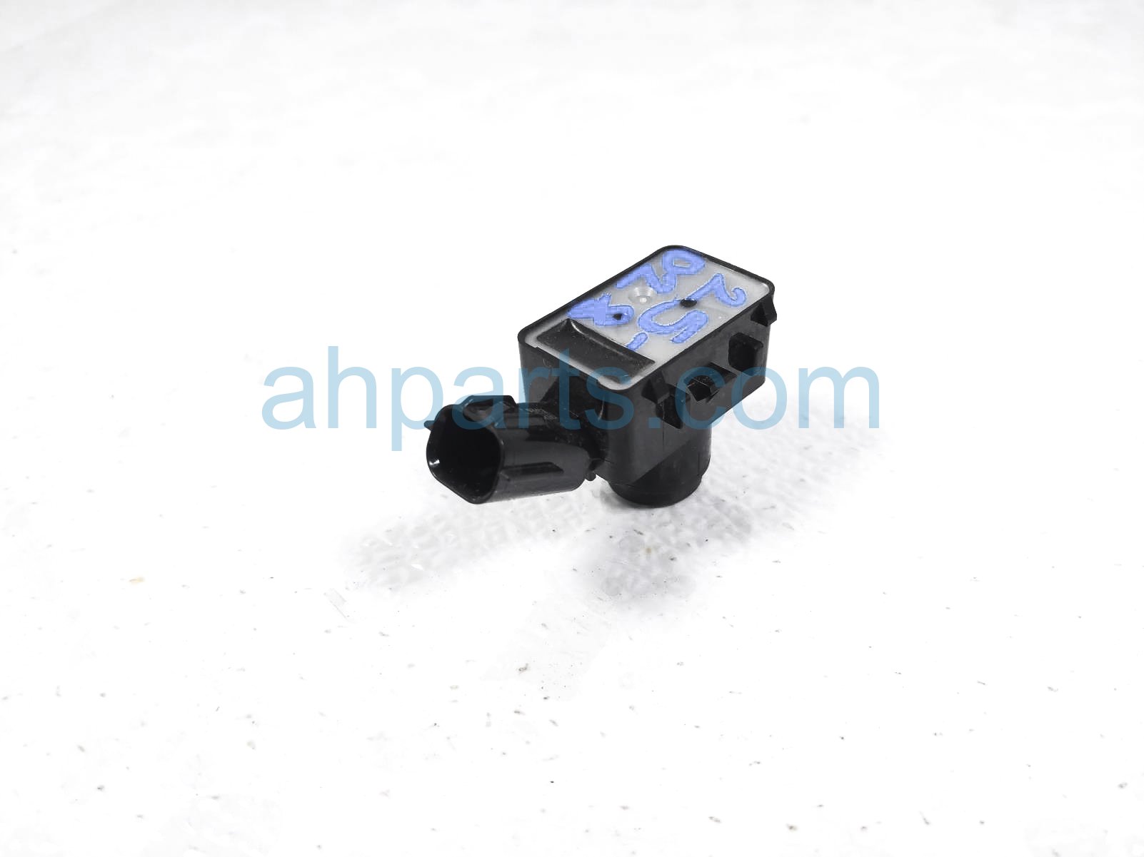 $125 Lexus SINGLE PARKING AID SENSOR - BLACK $125 Lexus SINGLE PARKING AID SENSOR - BLACK