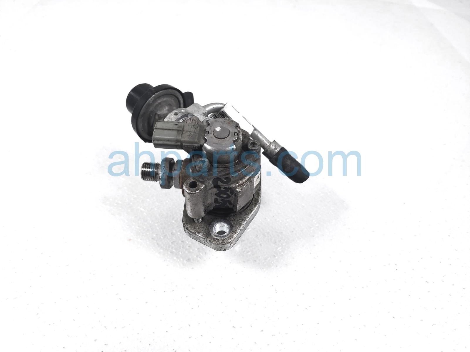 $245 Lexus GAS / FUEL PUMP - ENGINE MTD $245 Lexus GAS / FUEL PUMP - ENGINE MTD