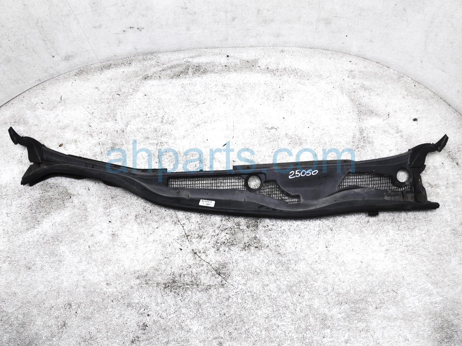 $75 Lexus WINDSHIELD COWL PANEL $75 Lexus WINDSHIELD COWL PANEL