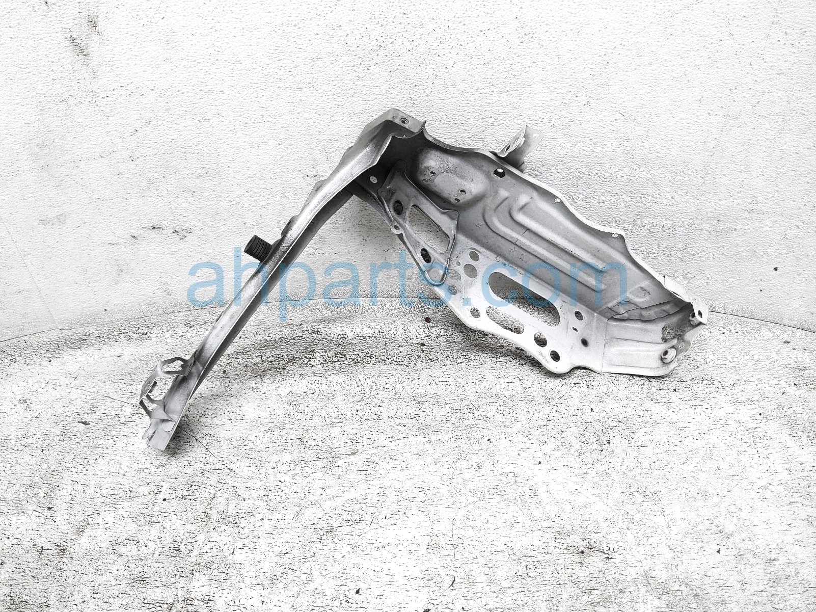 $99 Lexus RH SIDE RADIATOR SUPPORT - WHITE $99 Lexus RH SIDE RADIATOR SUPPORT - WHITE