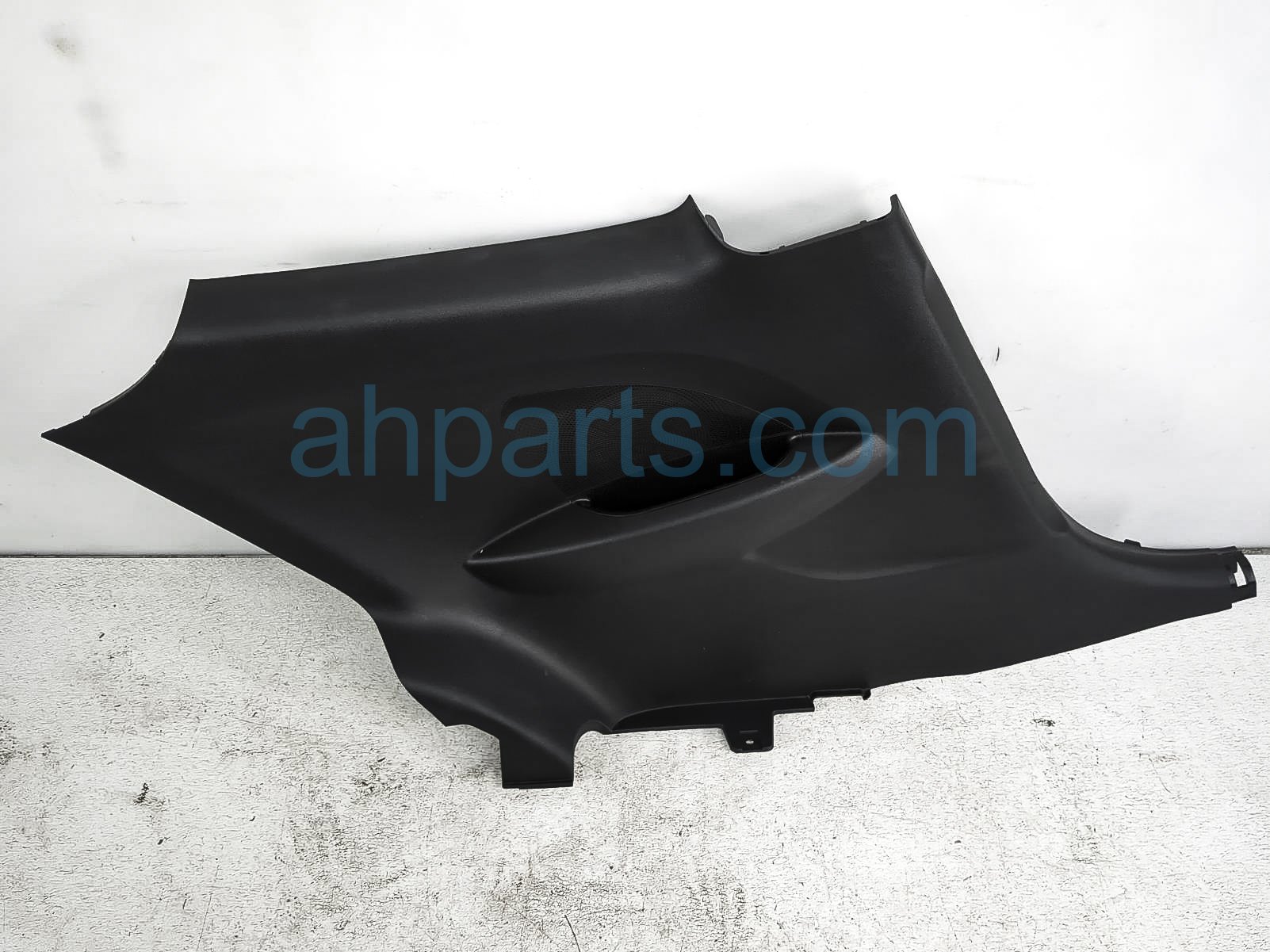 $100 Hyundai LH INSIDE QUARTER TRIM PANEL - BLK $100 Hyundai LH INSIDE QUARTER TRIM PANEL - BLK