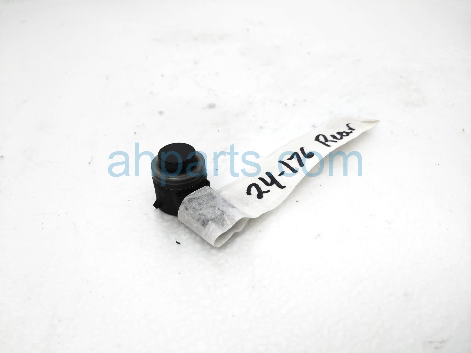 $30 BMW SINGLE PARKING SENSOR - BLK - REAR $30 BMW SINGLE PARKING SENSOR - BLK - REAR