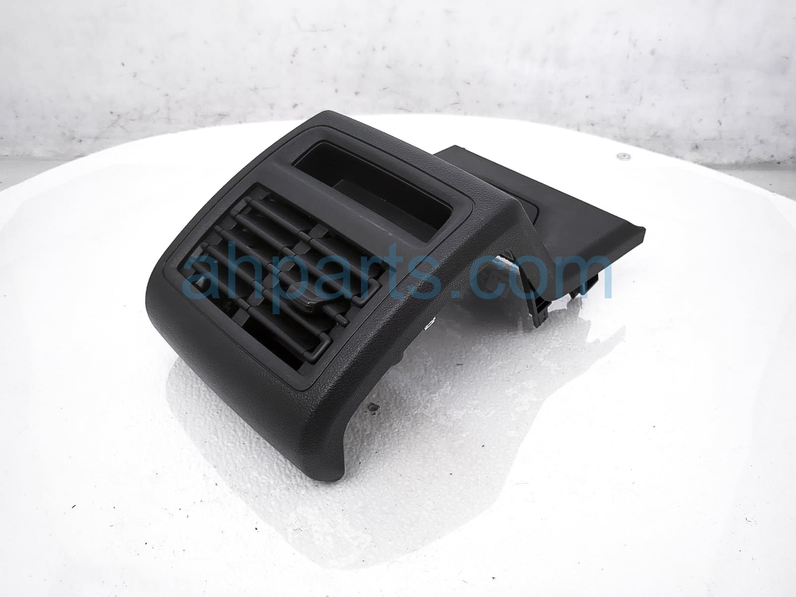 $29 Volkswagen CONSOLE BACK PANEL W/AIR VENTS - BLK $29 Volkswagen CONSOLE BACK PANEL W/AIR VENTS - BLK
