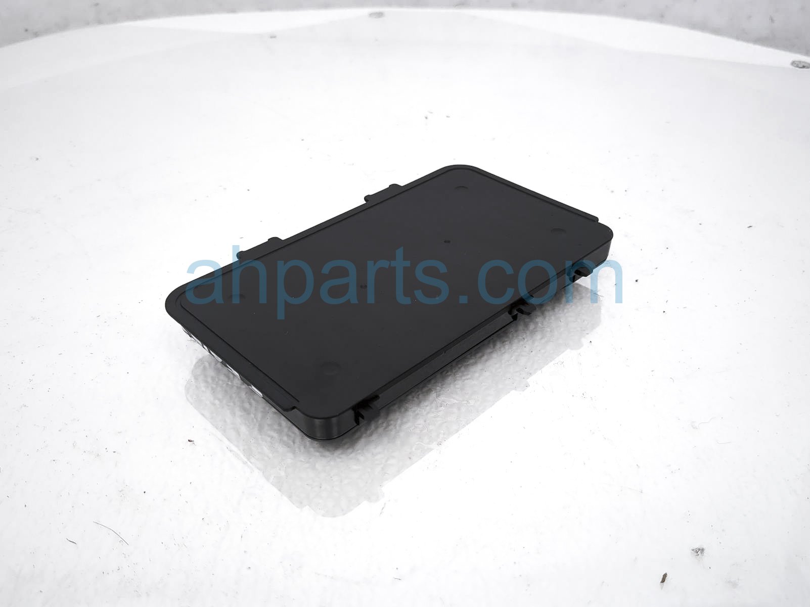 $25 Volkswagen TELEMATICS ANTENNA BOOSTER $25 Volkswagen TELEMATICS ANTENNA BOOSTER