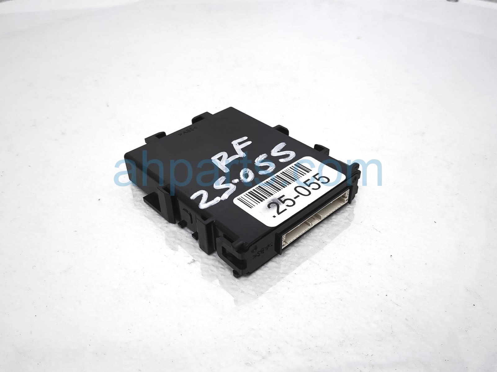 $149 Toyota NETWORK GATEWAY CONTROL MODULE $149 Toyota NETWORK GATEWAY CONTROL MODULE