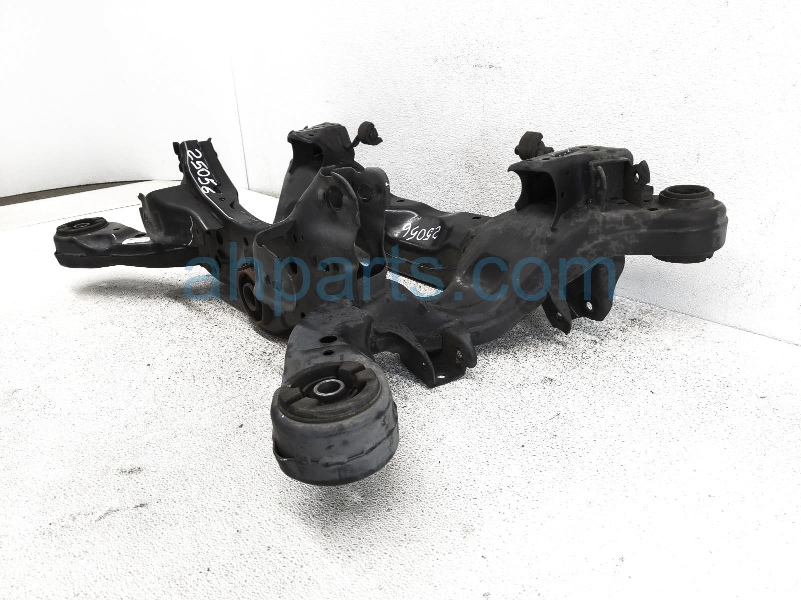 Sold 2017 Infiniti Q50 Crossmember Rear Sub Frame / Cradle - 3.0t