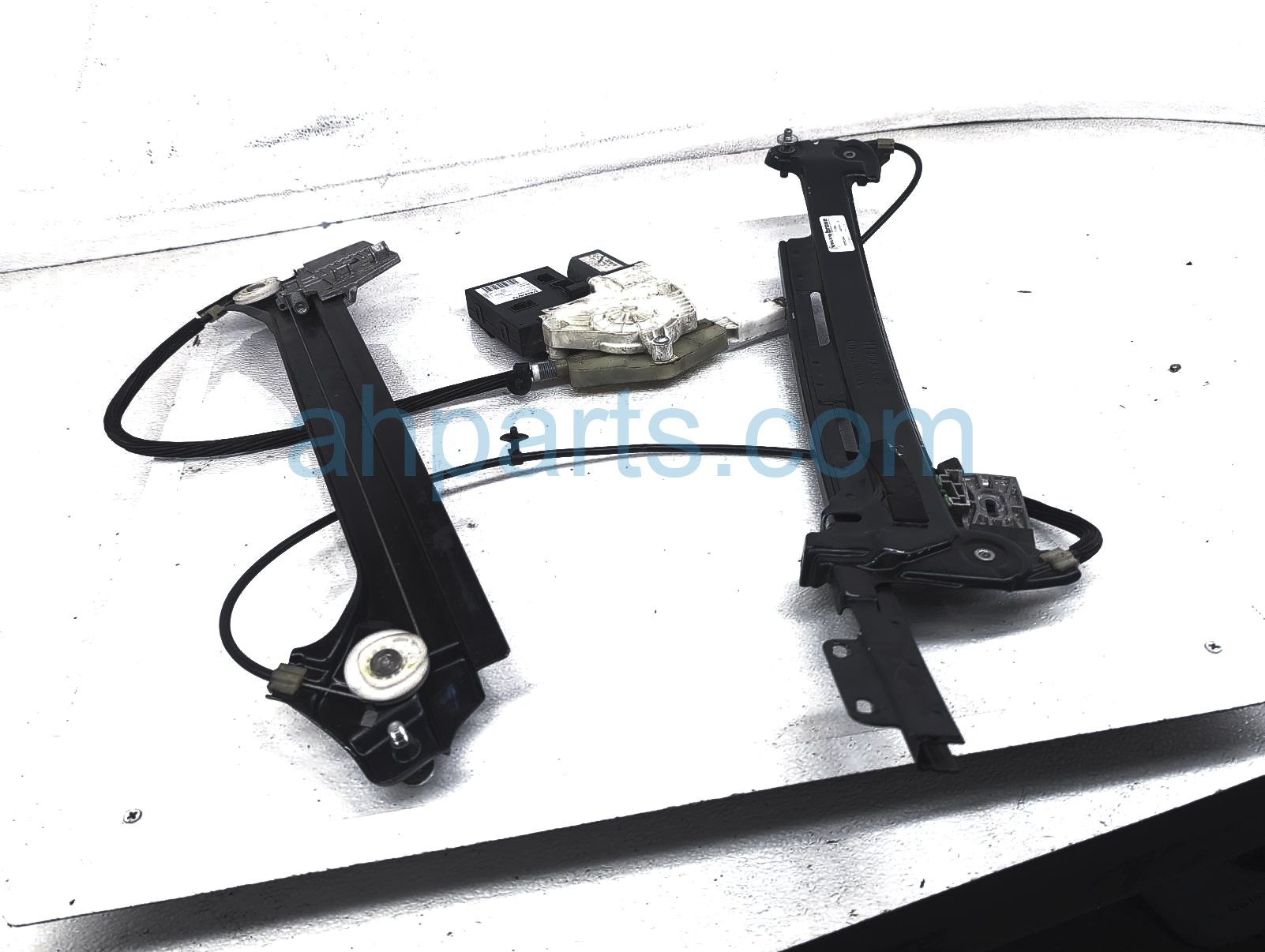 $99 Volvo FR/LH WINDOW REGULATOR W/MOTOR ASSY $99 Volvo FR/LH WINDOW REGULATOR W/MOTOR ASSY