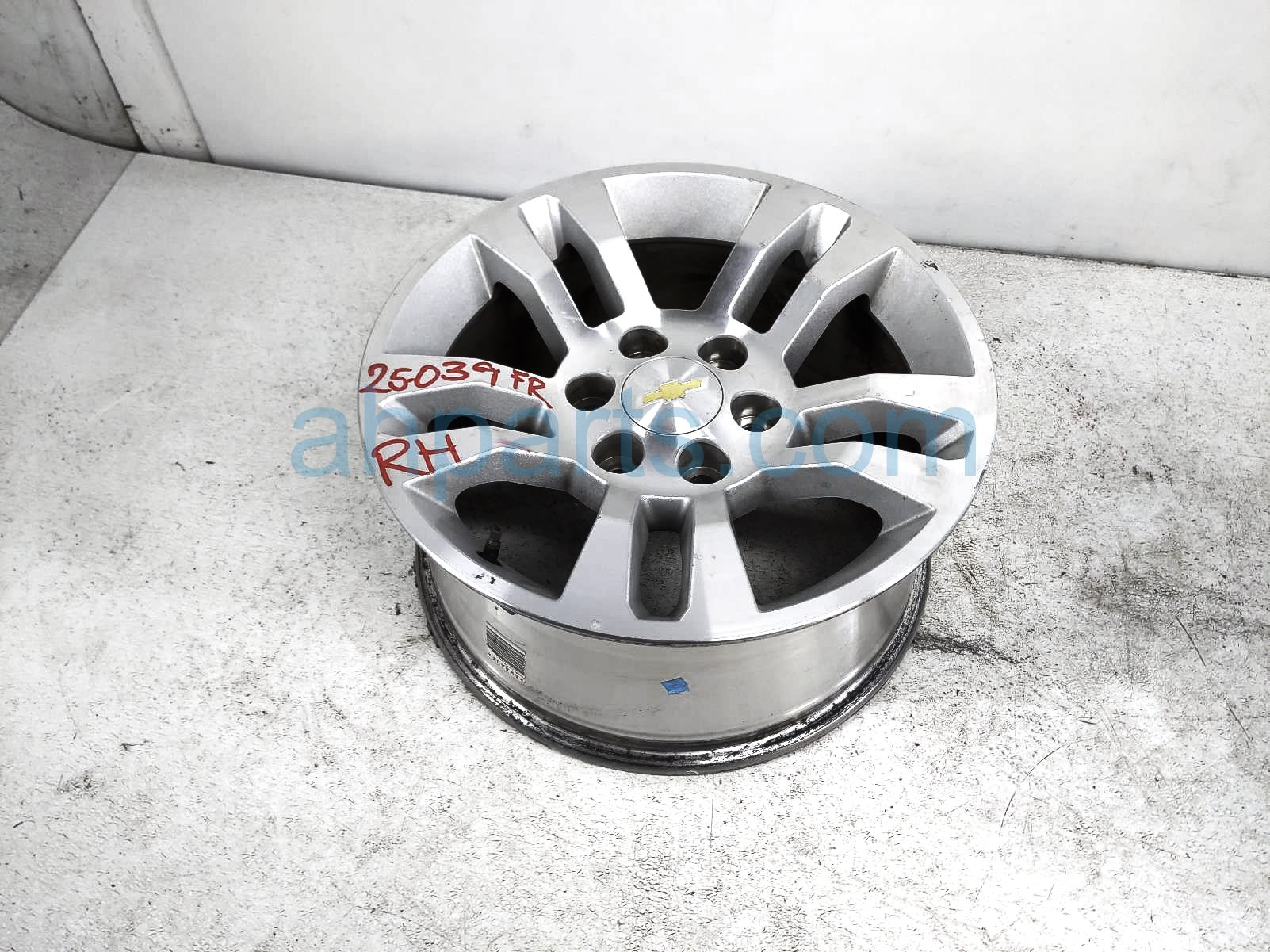 $299 Chevy FR/RH WHEEL / RIM * $299 Chevy FR/RH WHEEL / RIM *