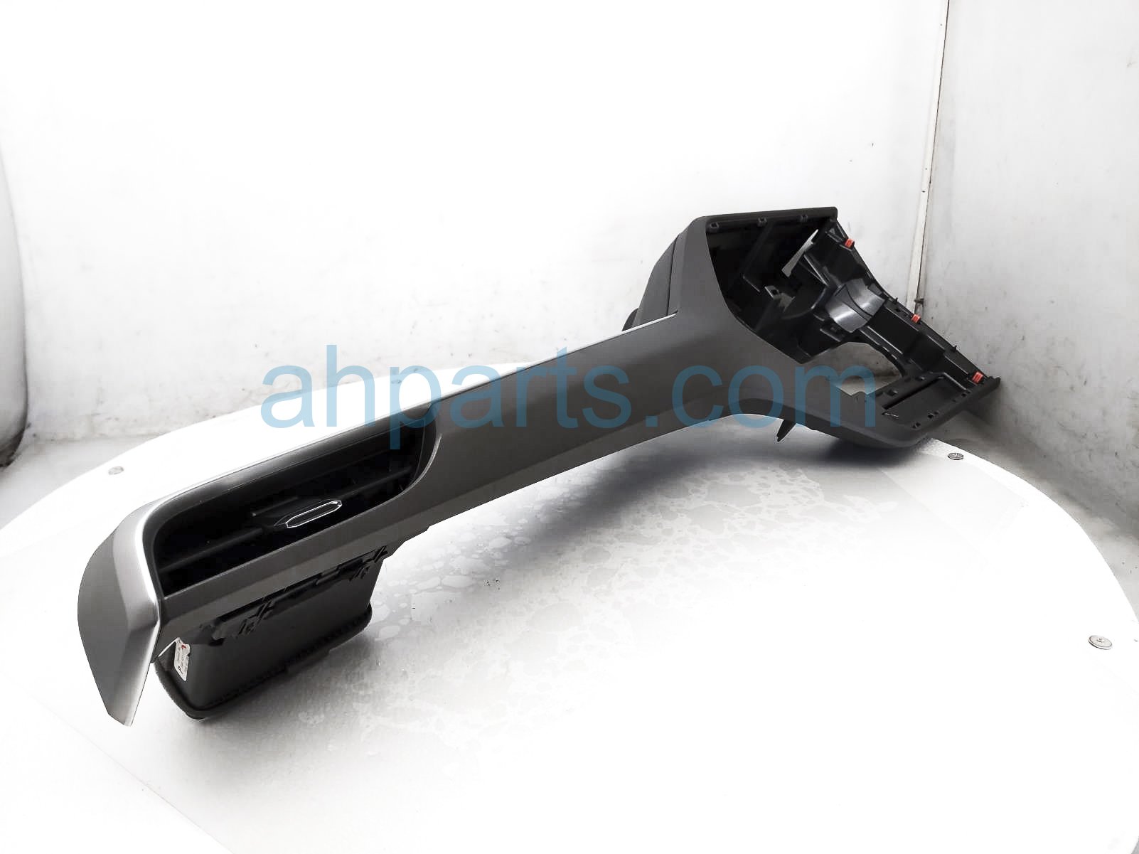 $199 Toyota RH DASHBORD TRIM BEZEL W/AIR VENT $199 Toyota RH DASHBORD TRIM BEZEL W/AIR VENT