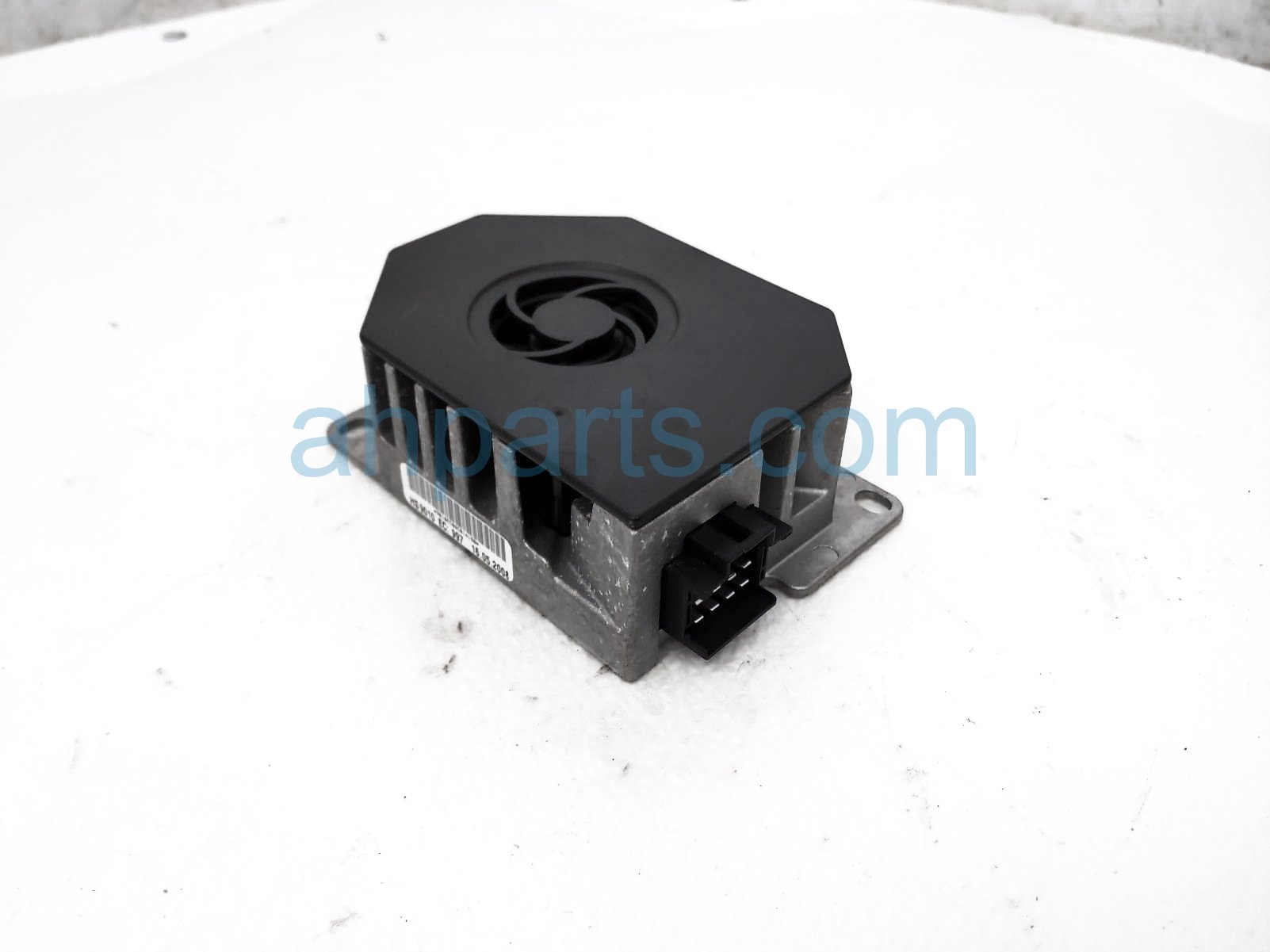 $29 Mercedes AUDIO AMPLIFIER CONTROL UNIT $29 Mercedes AUDIO AMPLIFIER CONTROL UNIT