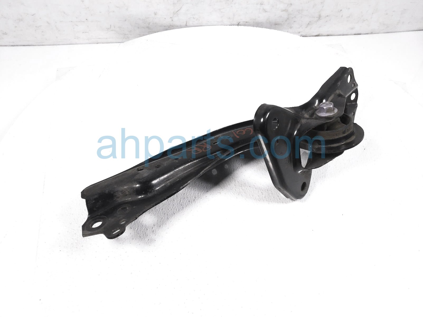 $65 Toyota RR/RH TRAILING CONTROL ARM $65 Toyota RR/RH TRAILING CONTROL ARM