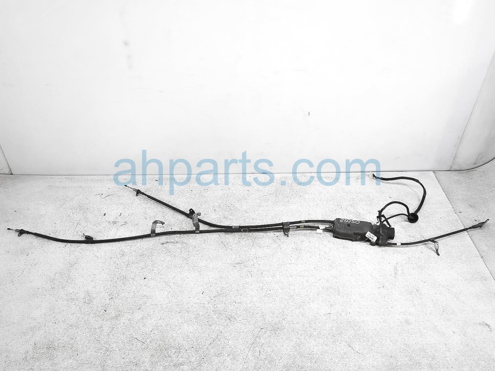$350 Lexus PARKING BRAKE ACTUATOR ASSY - RWD $350 Lexus PARKING BRAKE ACTUATOR ASSY - RWD
