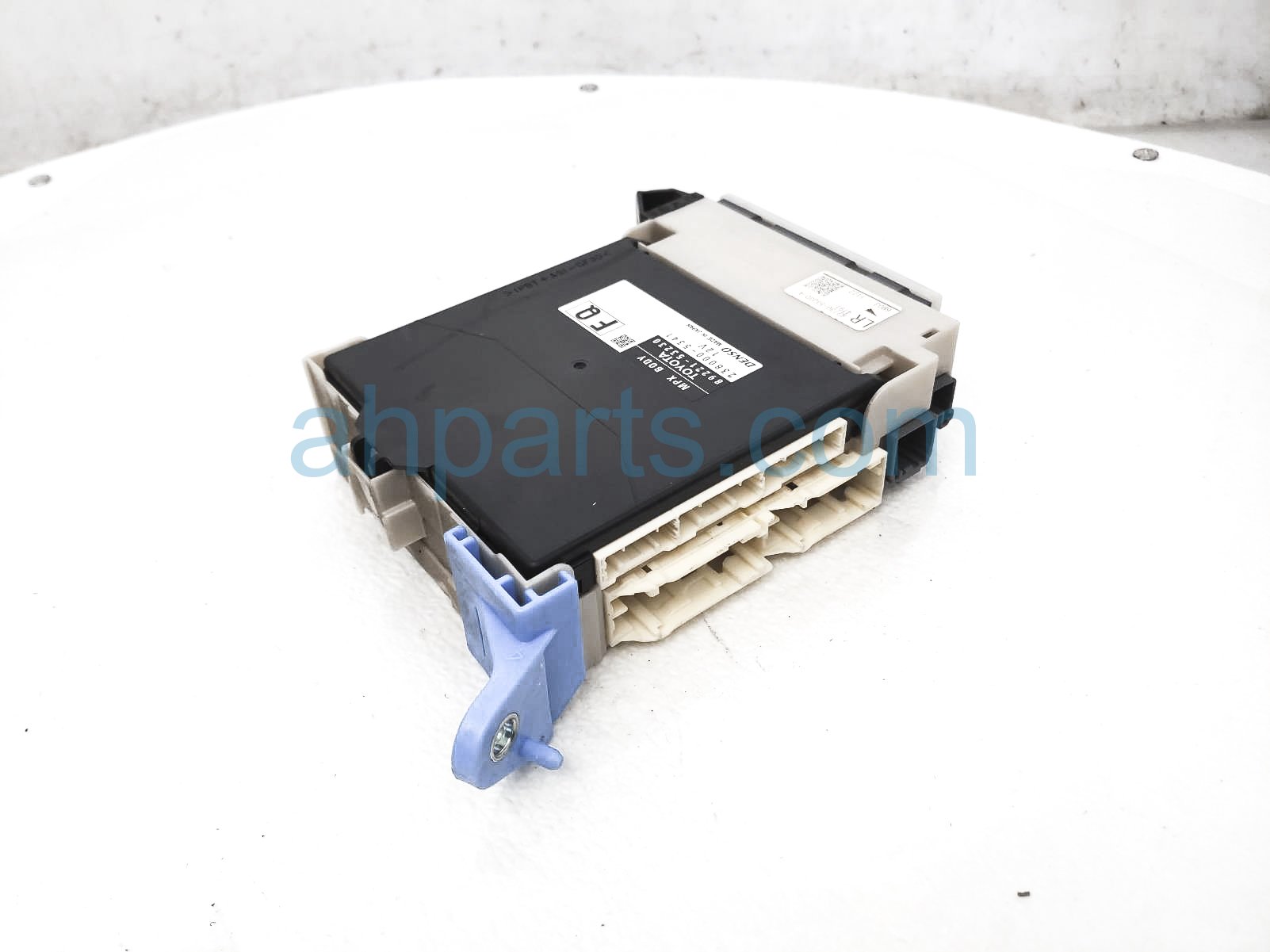 $125 Lexus LH MULTIPLEX FUSE BLOCK $125 Lexus LH MULTIPLEX FUSE BLOCK