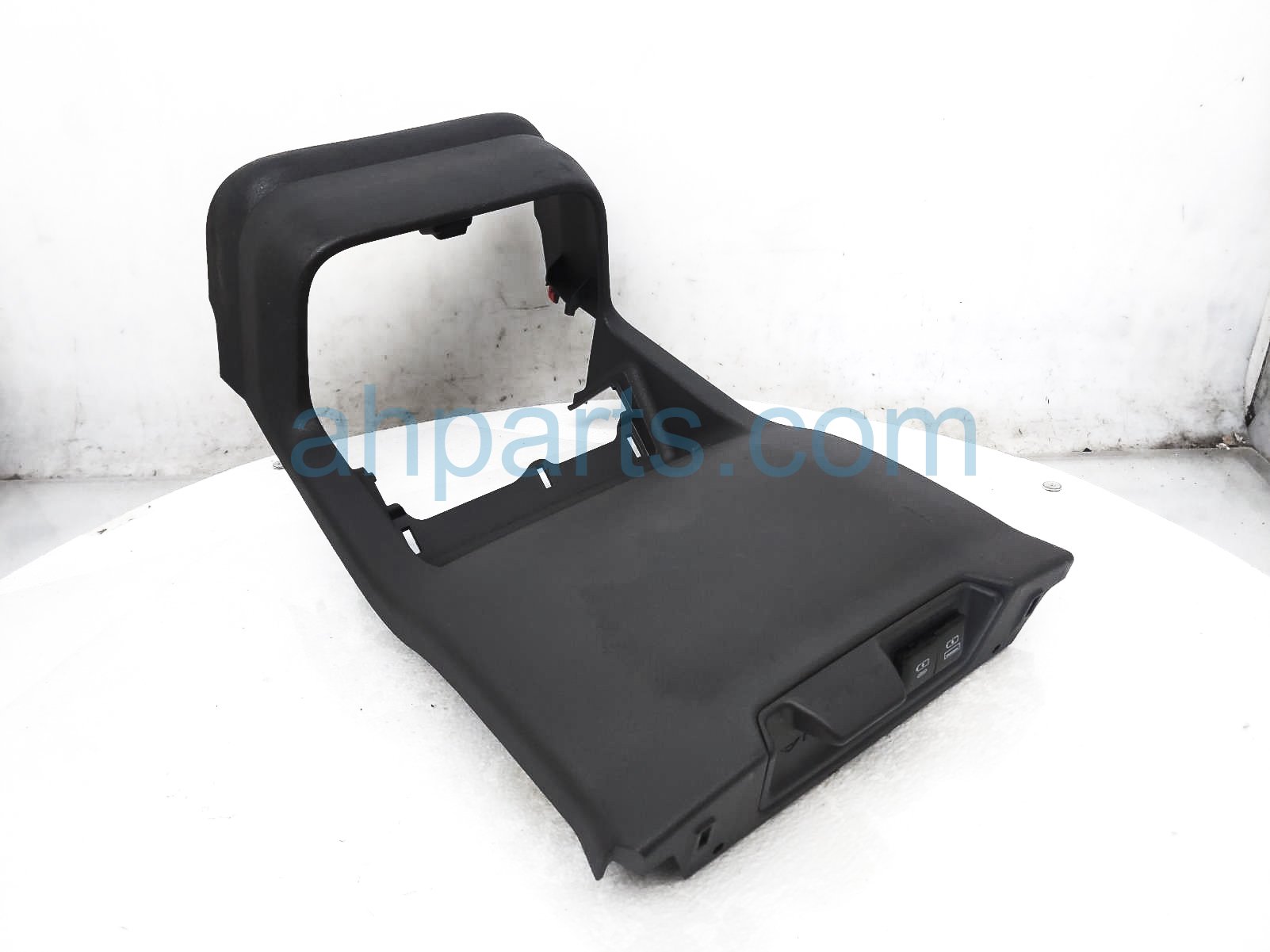 $75 Toyota REAR CONSOLE COVER W/OUTLETS $75 Toyota REAR CONSOLE COVER W/OUTLETS