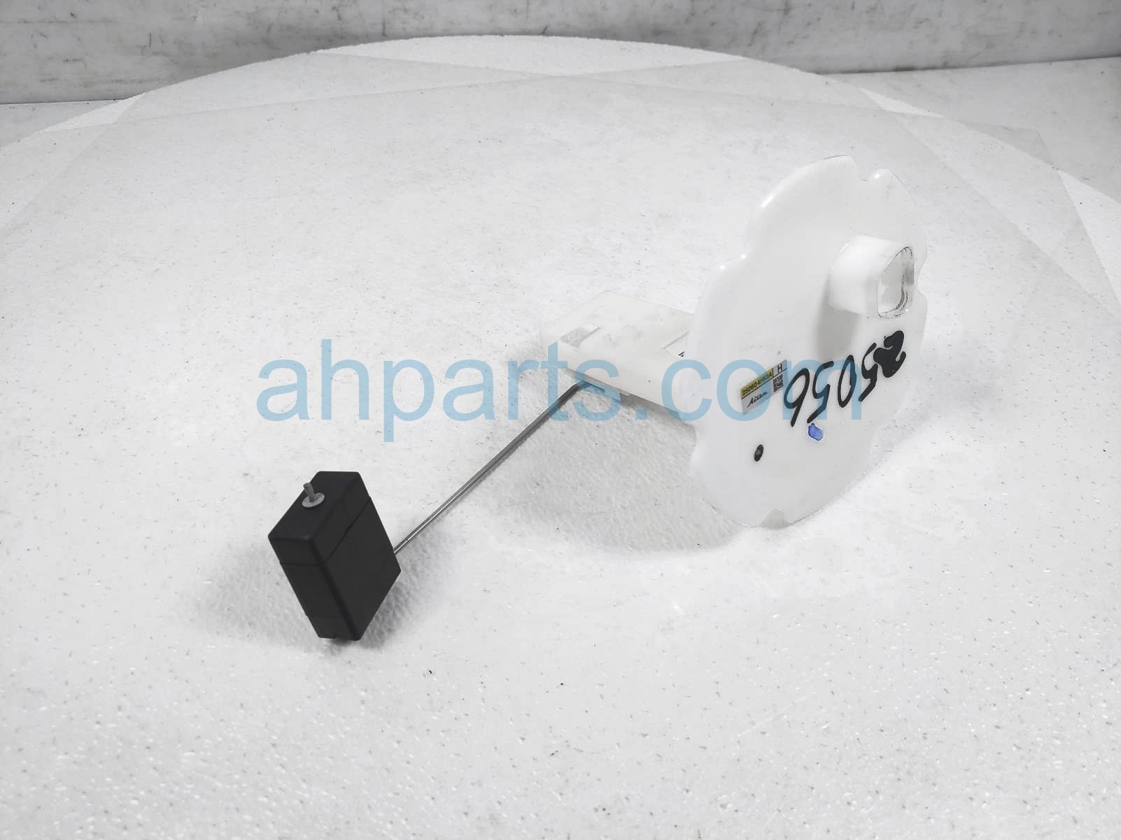 $49 Infiniti GAS / FUEL SENDING UNIT - 3.0L $49 Infiniti GAS / FUEL SENDING UNIT - 3.0L