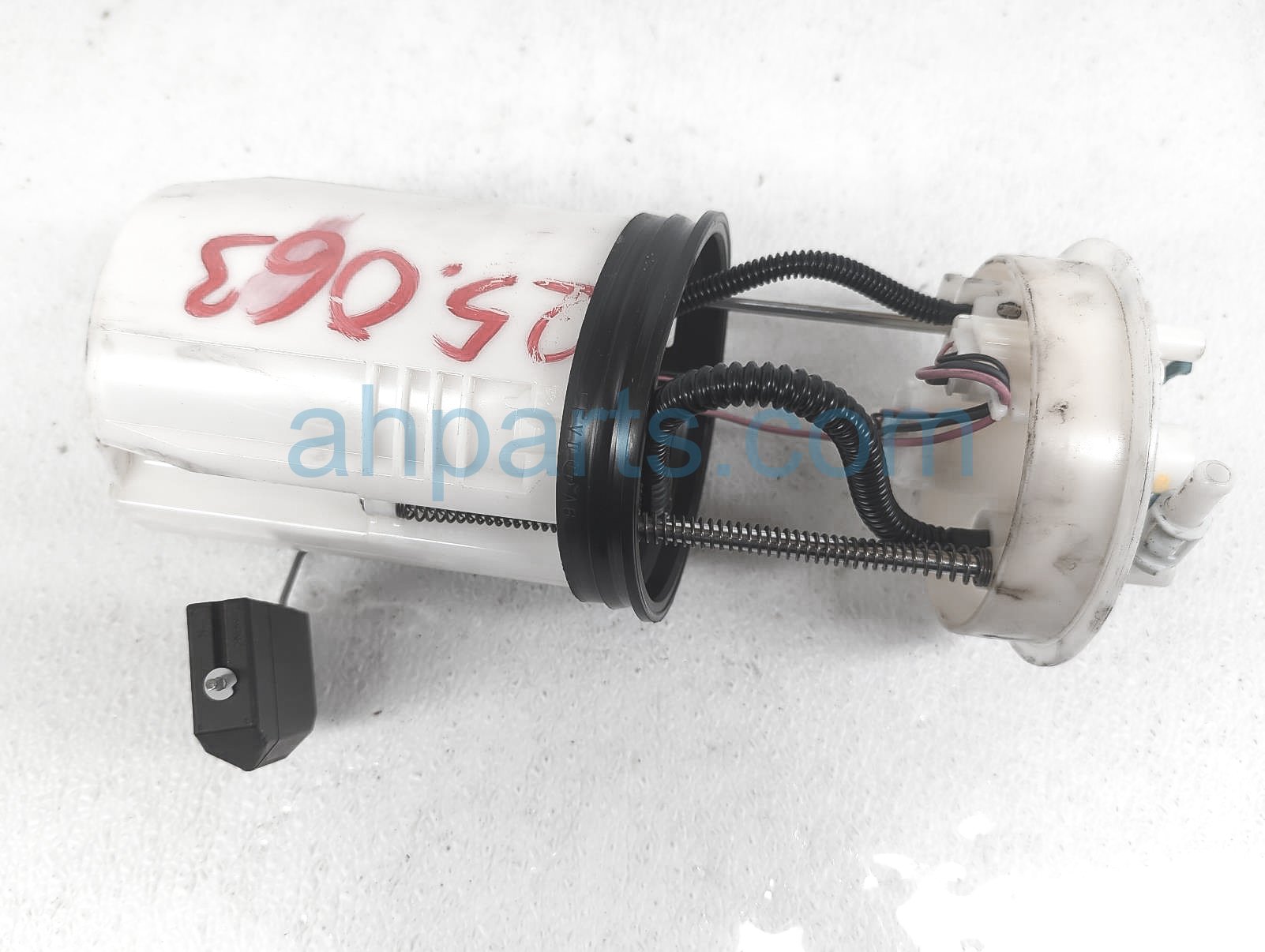 $125 Honda GAS / FUEL PUMP (TANK MOUNTED) $125 Honda GAS / FUEL PUMP (TANK MOUNTED)