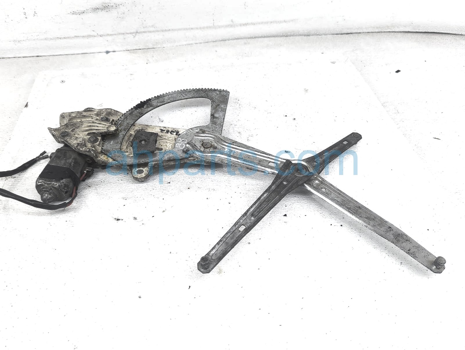 Volvo FR/RH WINDOW REGULATOR & MOTOR Volvo FR/RH WINDOW REGULATOR & MOTOR