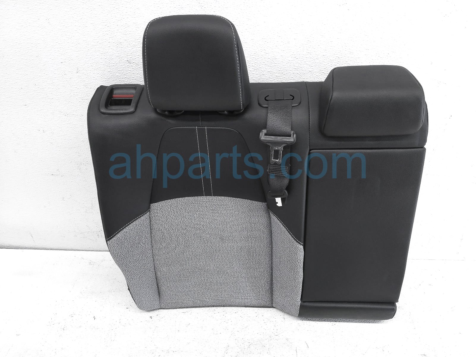 $125 Toyota RR/RH UPPER SEAT CUSHION - BLK/GREY $125 Toyota RR/RH UPPER SEAT CUSHION - BLK/GREY