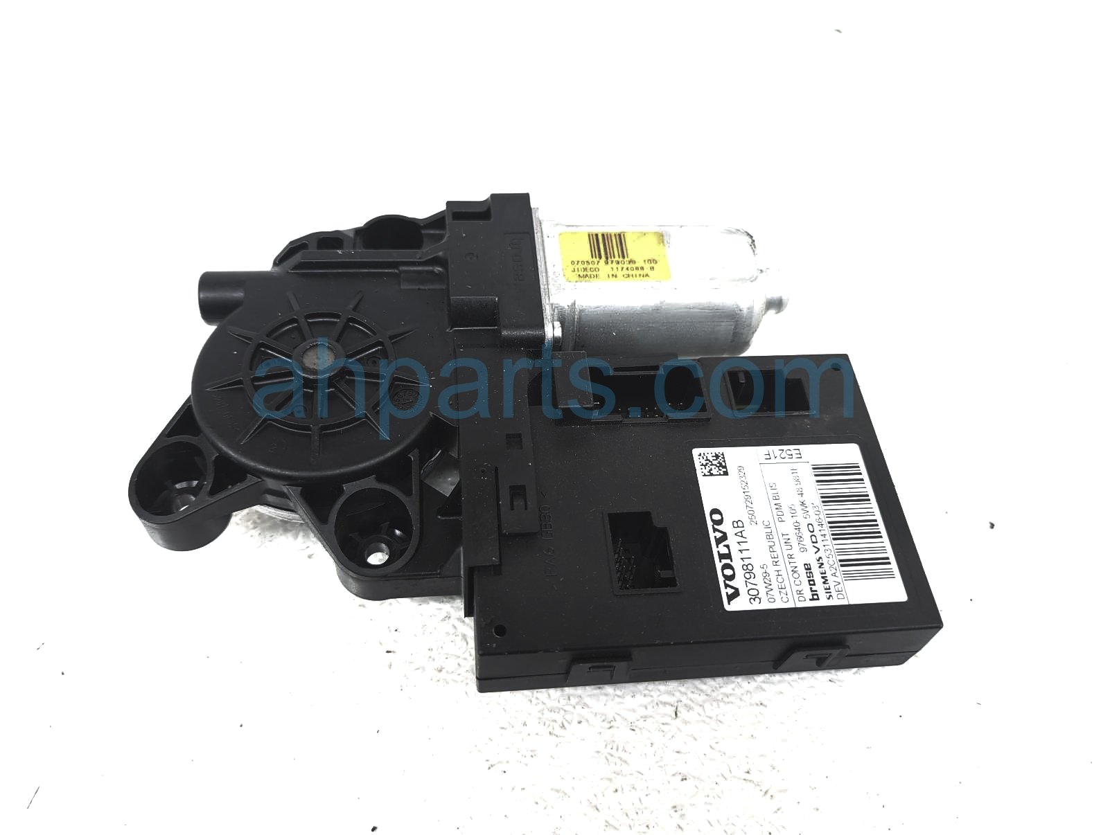 $35 Volvo FR/RH WINDOW REGULATOR MOTOR ONLY $35 Volvo FR/RH WINDOW REGULATOR MOTOR ONLY