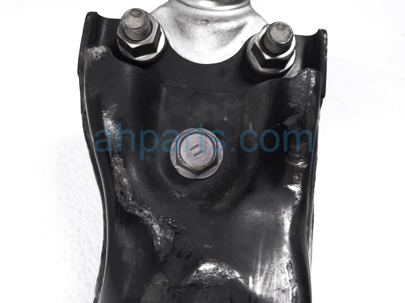 Sold 2024 Toyota Prius Front Passenger Lower Control Arm * 48068-47070