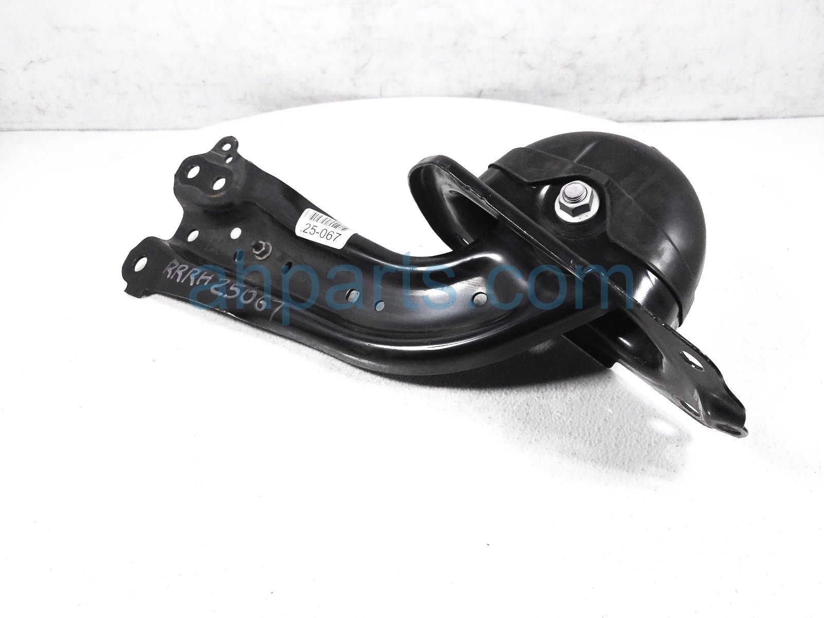 $140 Toyota RR/RH TRAILING CONTROL ARM $140 Toyota RR/RH TRAILING CONTROL ARM