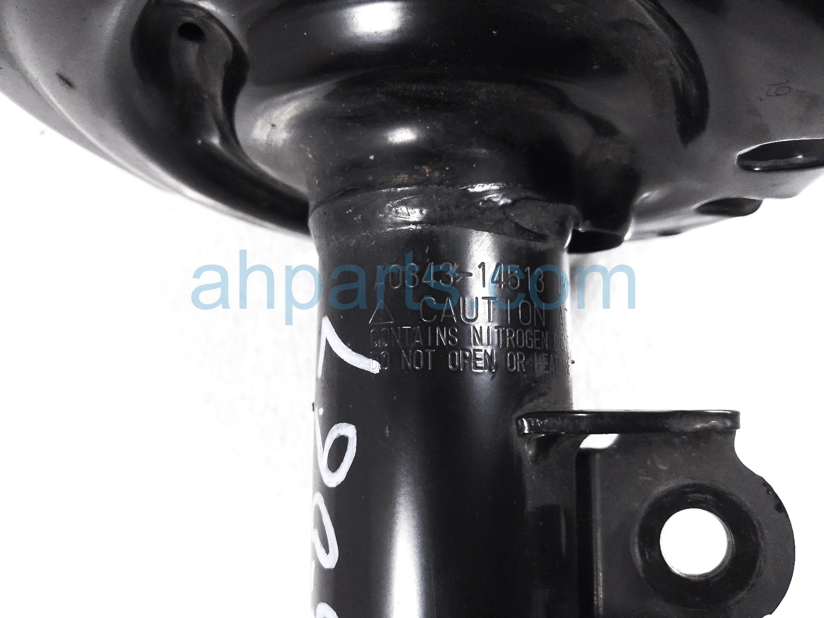 Sold 2024 Toyota Prius Front Passenger Strut + Spring - Xle 48510