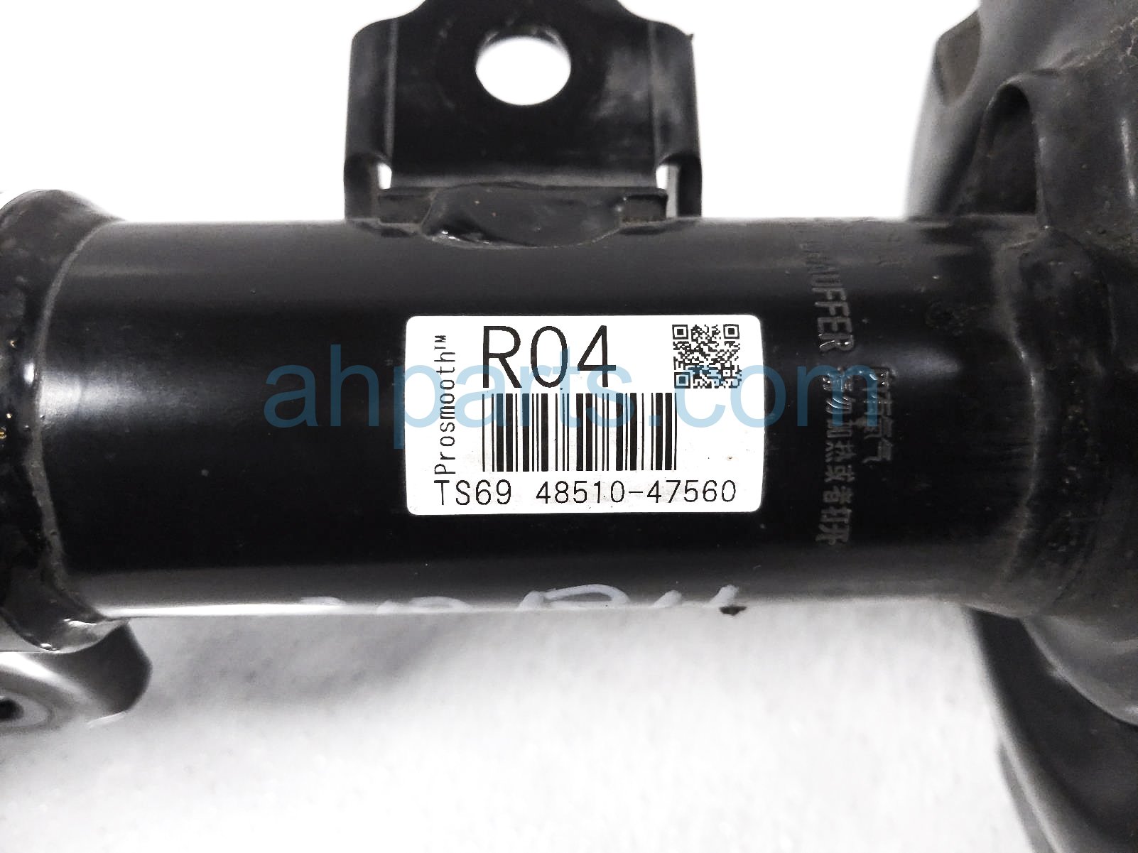 Sold 2024 Toyota Prius Front Passenger Strut + Spring - Xle 48510