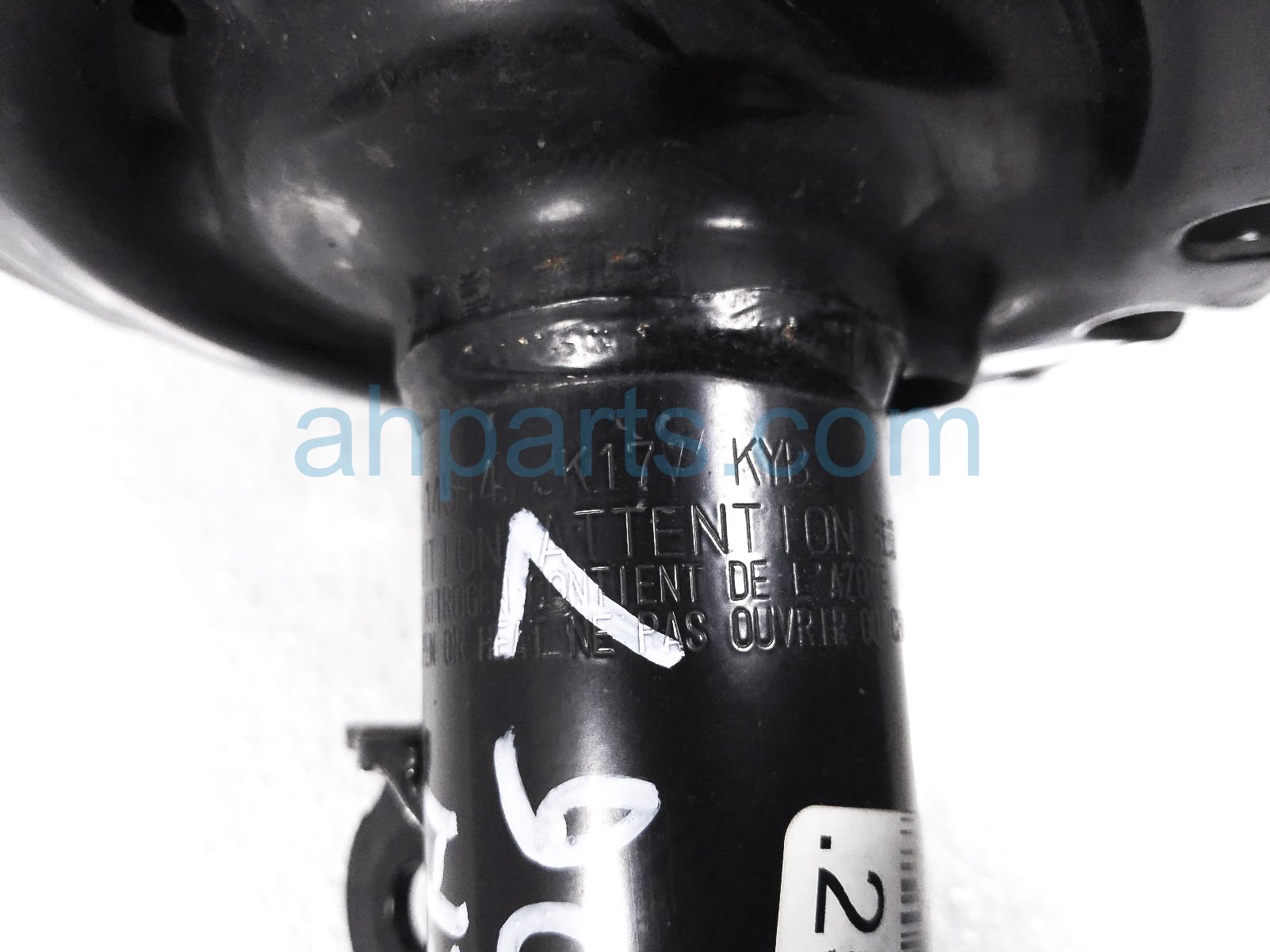 Sold 2024 Toyota Prius Front Driver Strut + Spring - Xle 48520-8Z440