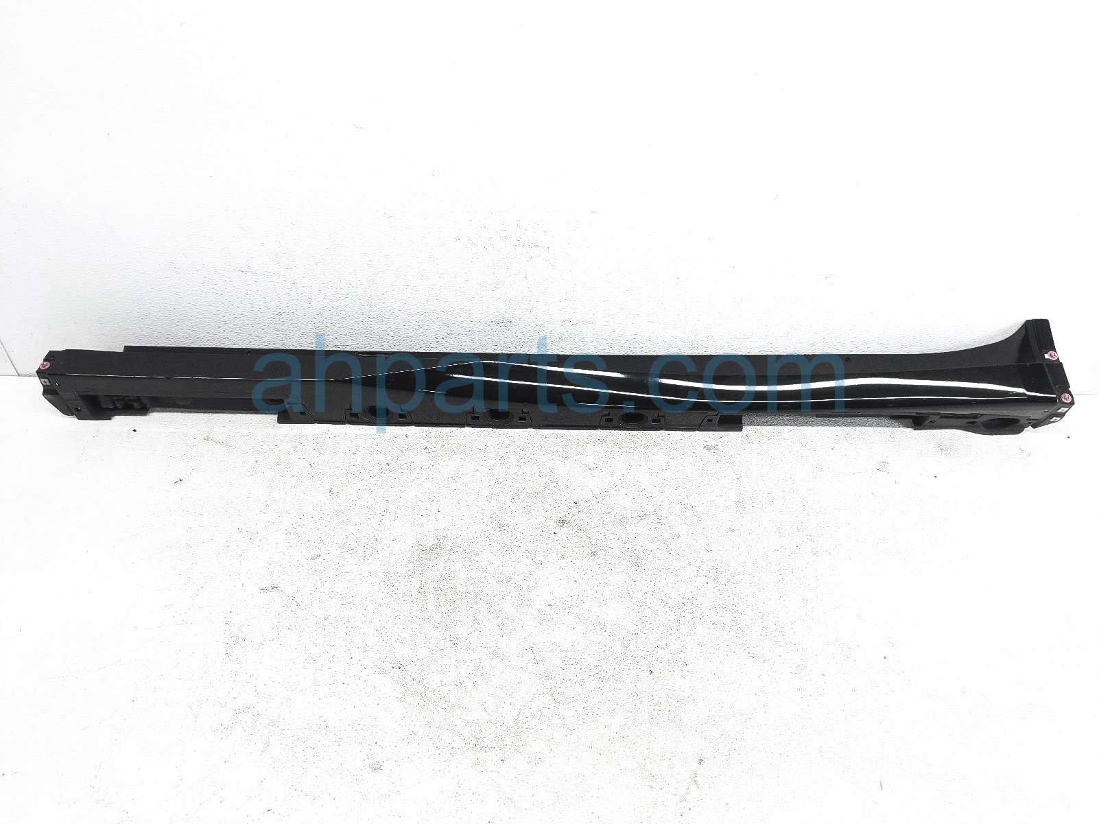 $300 Toyota LH SIDE SKIRT / MOLDING - BLACK * $300 Toyota LH SIDE SKIRT / MOLDING - BLACK *