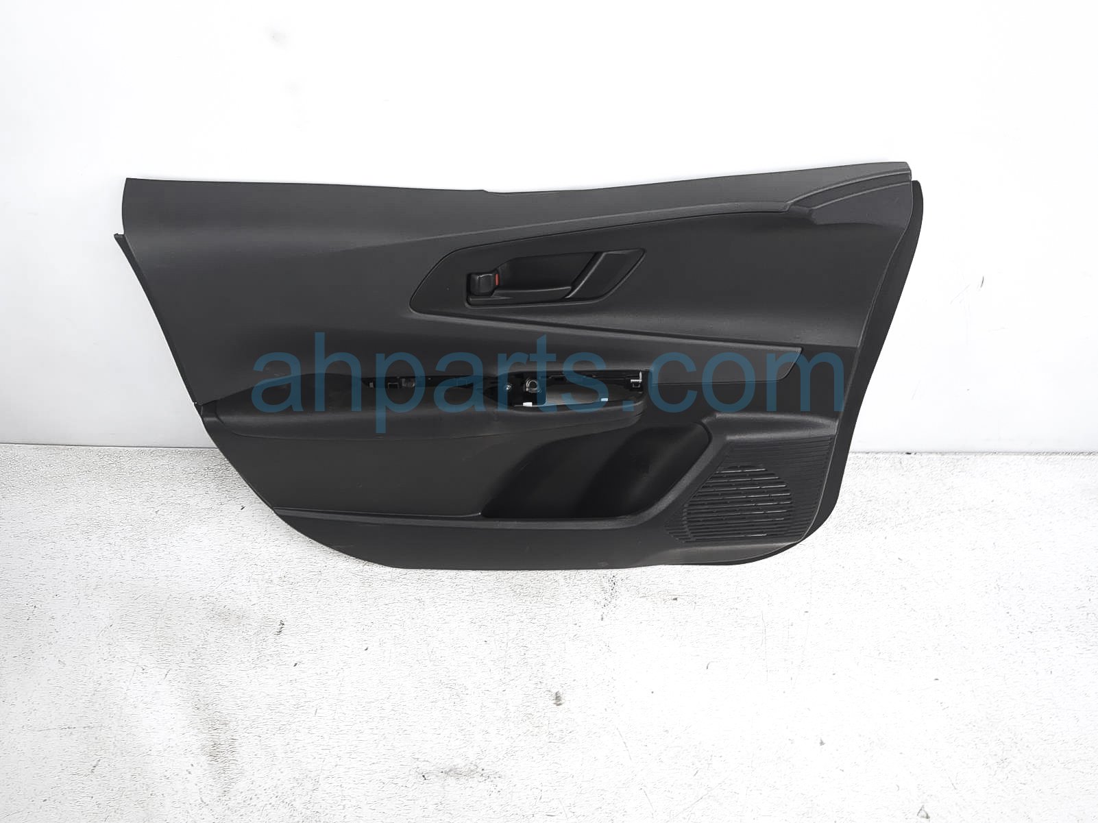 $225 Toyota FR/LH INTERIOR DOOR PANEL - BLACK*