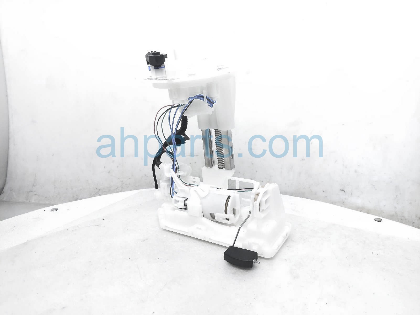 $225 Toyota GAS / FUEL PUMP (TANK MOUNTED) $225 Toyota GAS / FUEL PUMP (TANK MOUNTED)