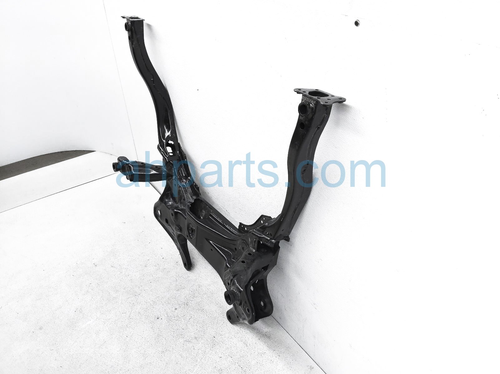 Sold 2024 Toyota Prius Crossmember Front Engine Sub Frame / Cradle ...