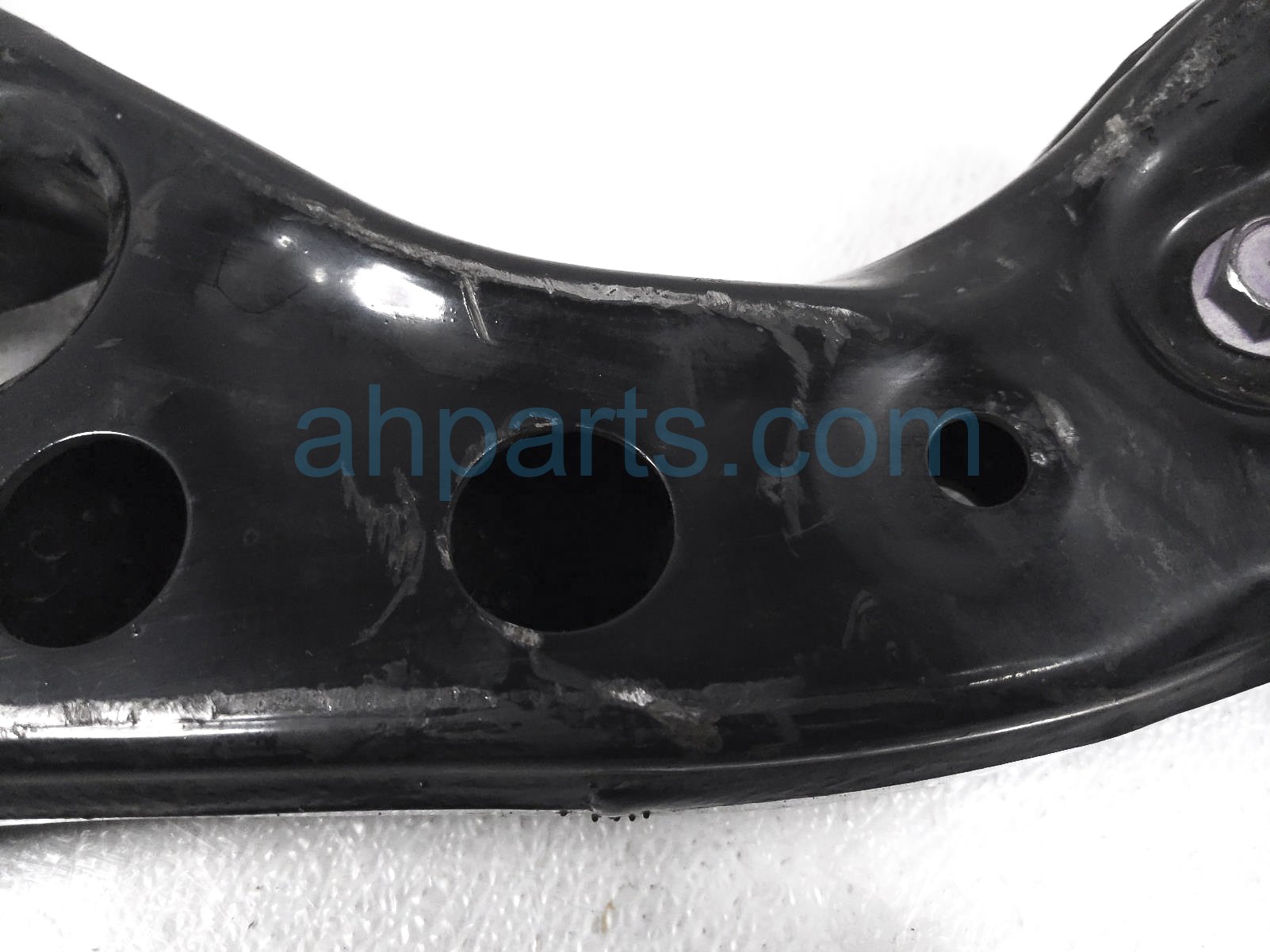 Sold 2024 Toyota Prius Front Passenger Lower Control Arm * 48068-47070