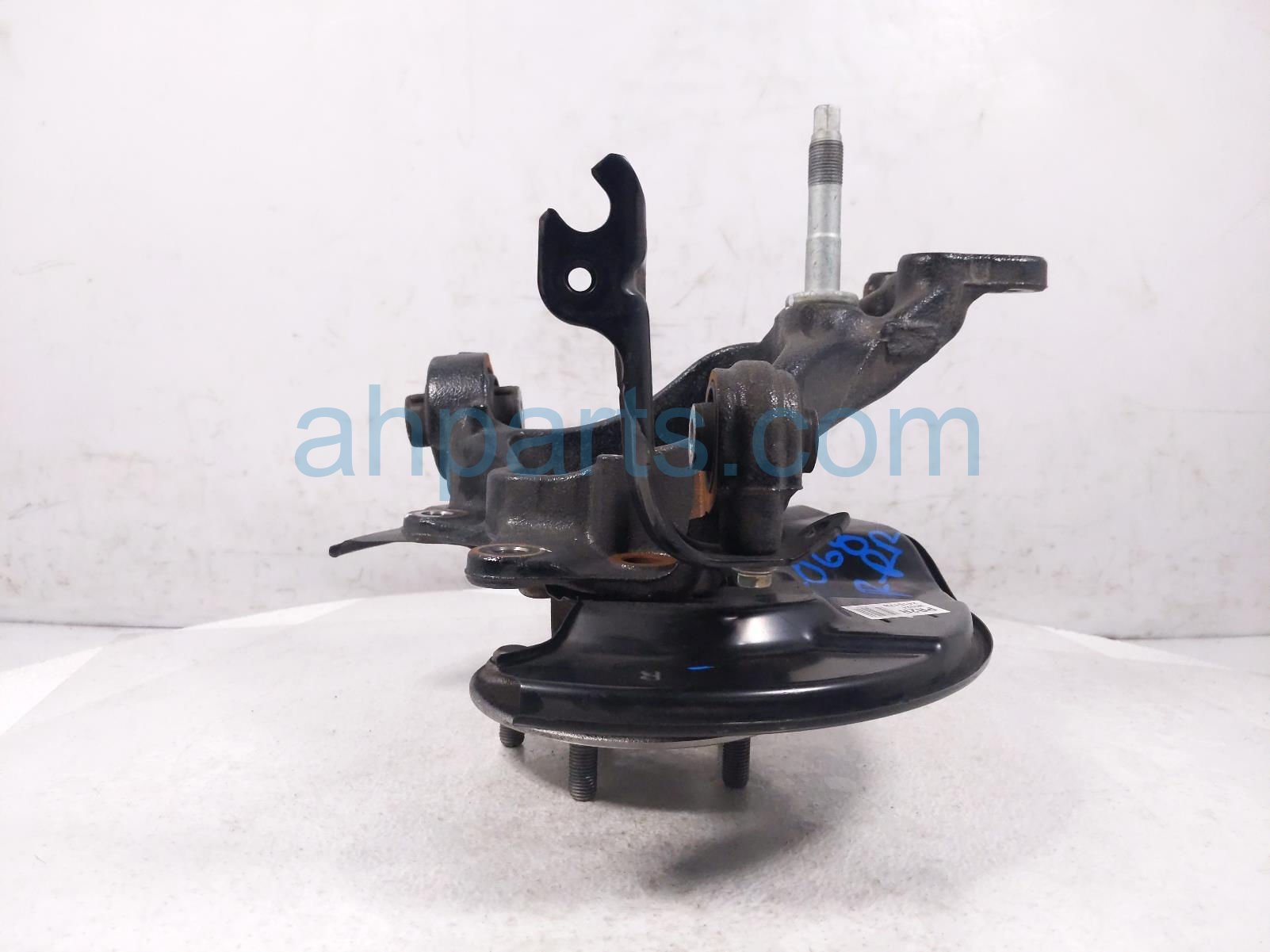 Sold 2024 Toyota Prius Axle Stub Rear Passenger Spindle Knuckle