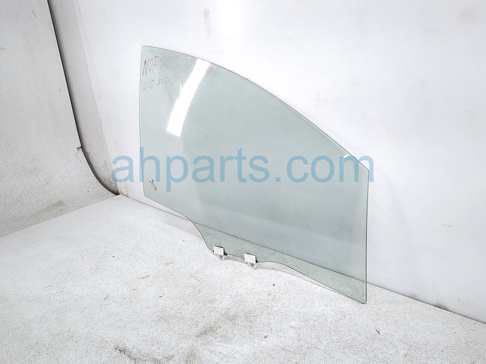 Honda FR/RH DOOR GLASS WINDOW Honda FR/RH DOOR GLASS WINDOW